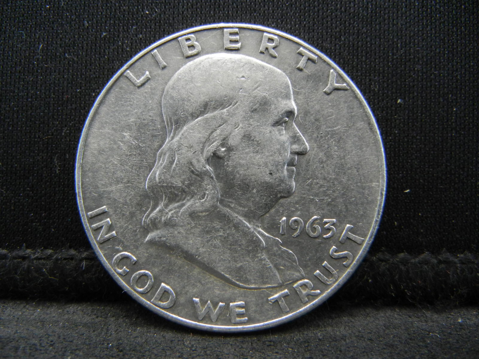 1963-D SILVER (90%) FRANKLIN HALF (1 of 2)