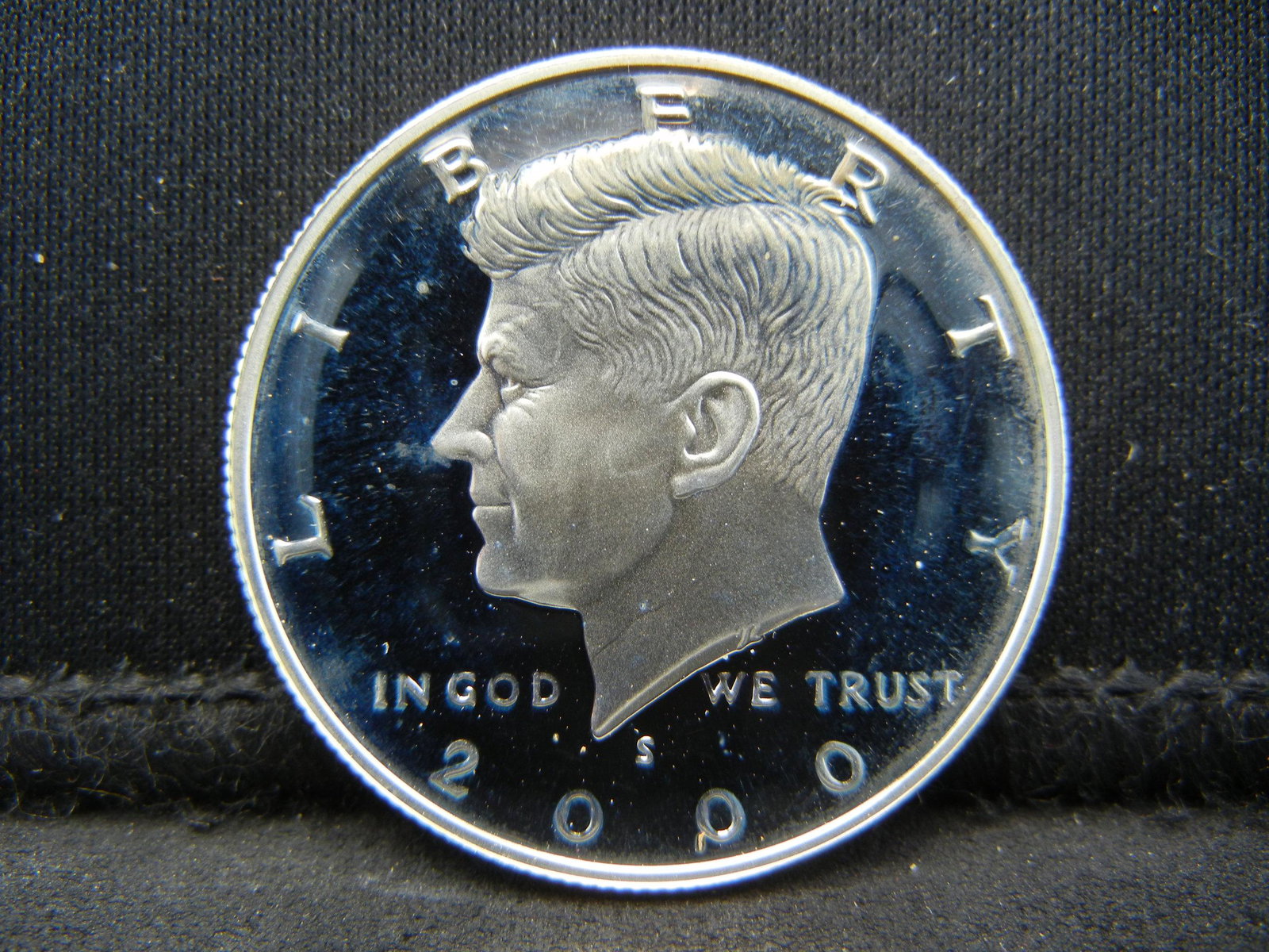 2000 S Silver Kennedy Half Dollar Gem Proof (1 of 2)