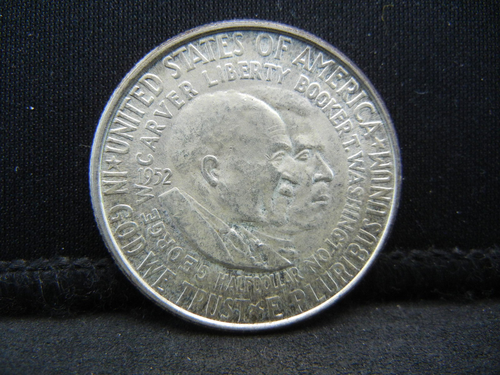 1952 Washington Half Dollar Higher Grade (1 of 2)