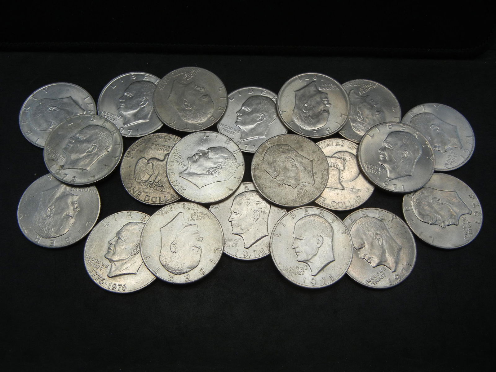 20 Count United States Clad Eisenhower Ike Dollars (1 of 3)