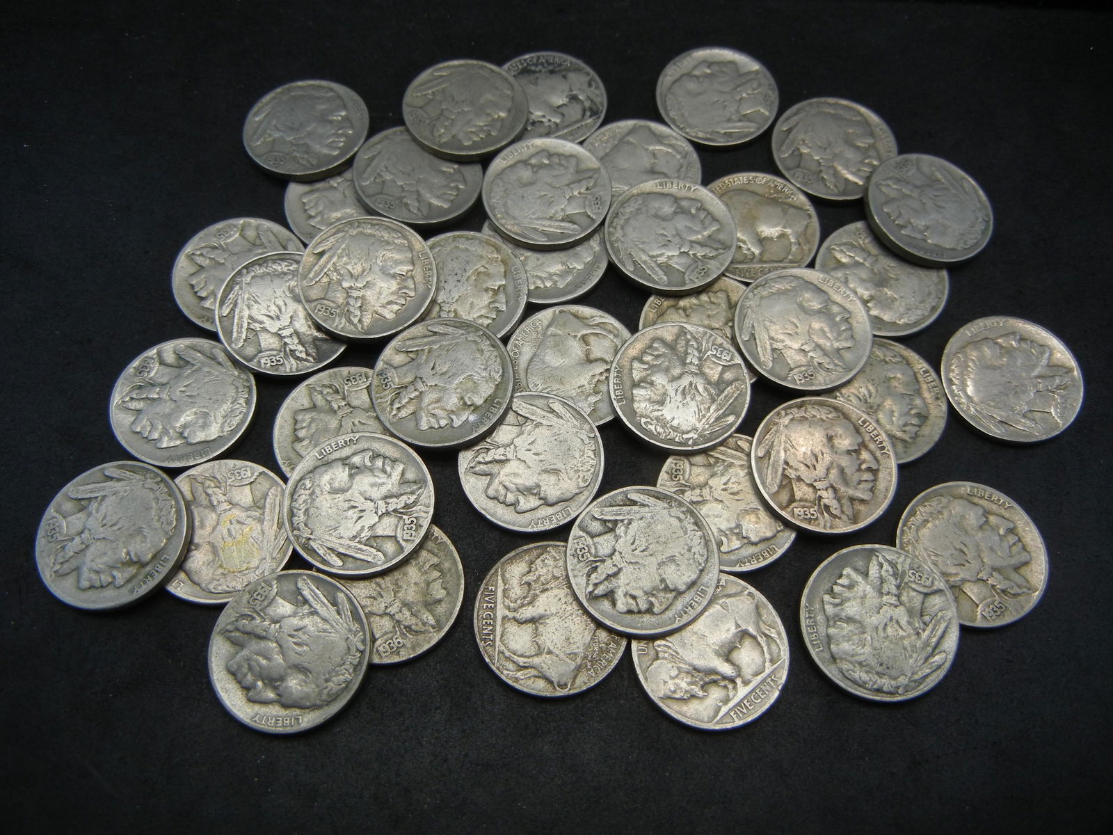 Lot of 40 1935 Full Date Buffalo Nickels. (1 of 3)