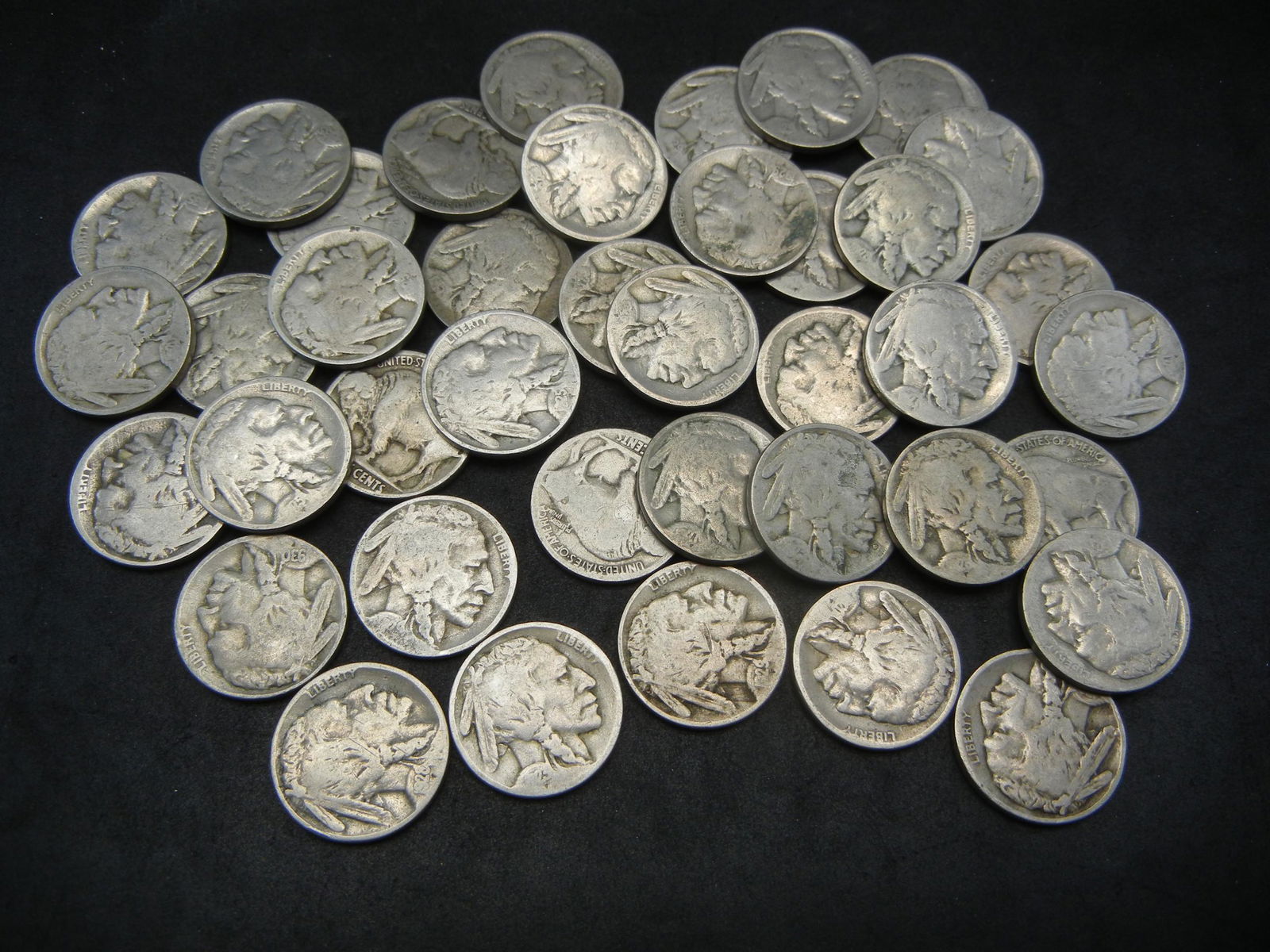 (40) Part Date Buffalo Nickels.  Nice coins. (1 of 4)