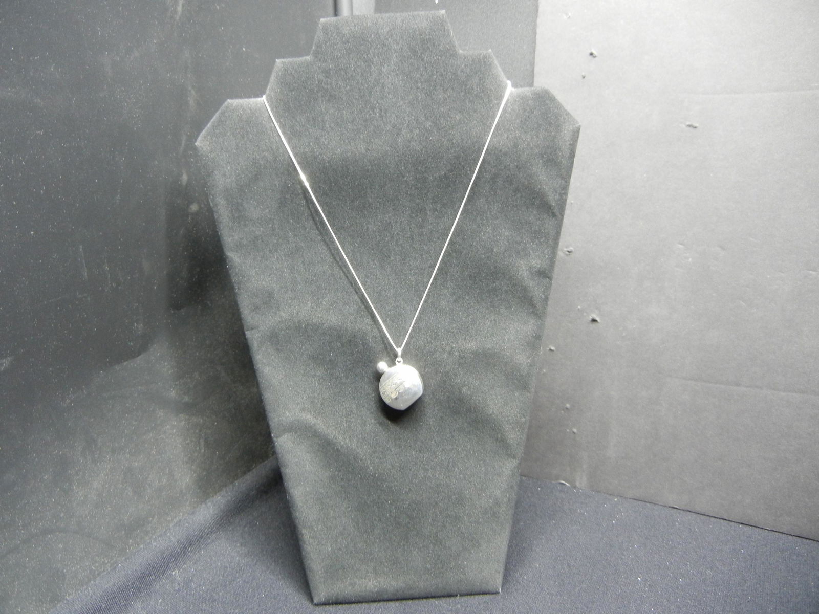 Sterling Silver Perfume Bottle Pendant Necklace (1 of 6)