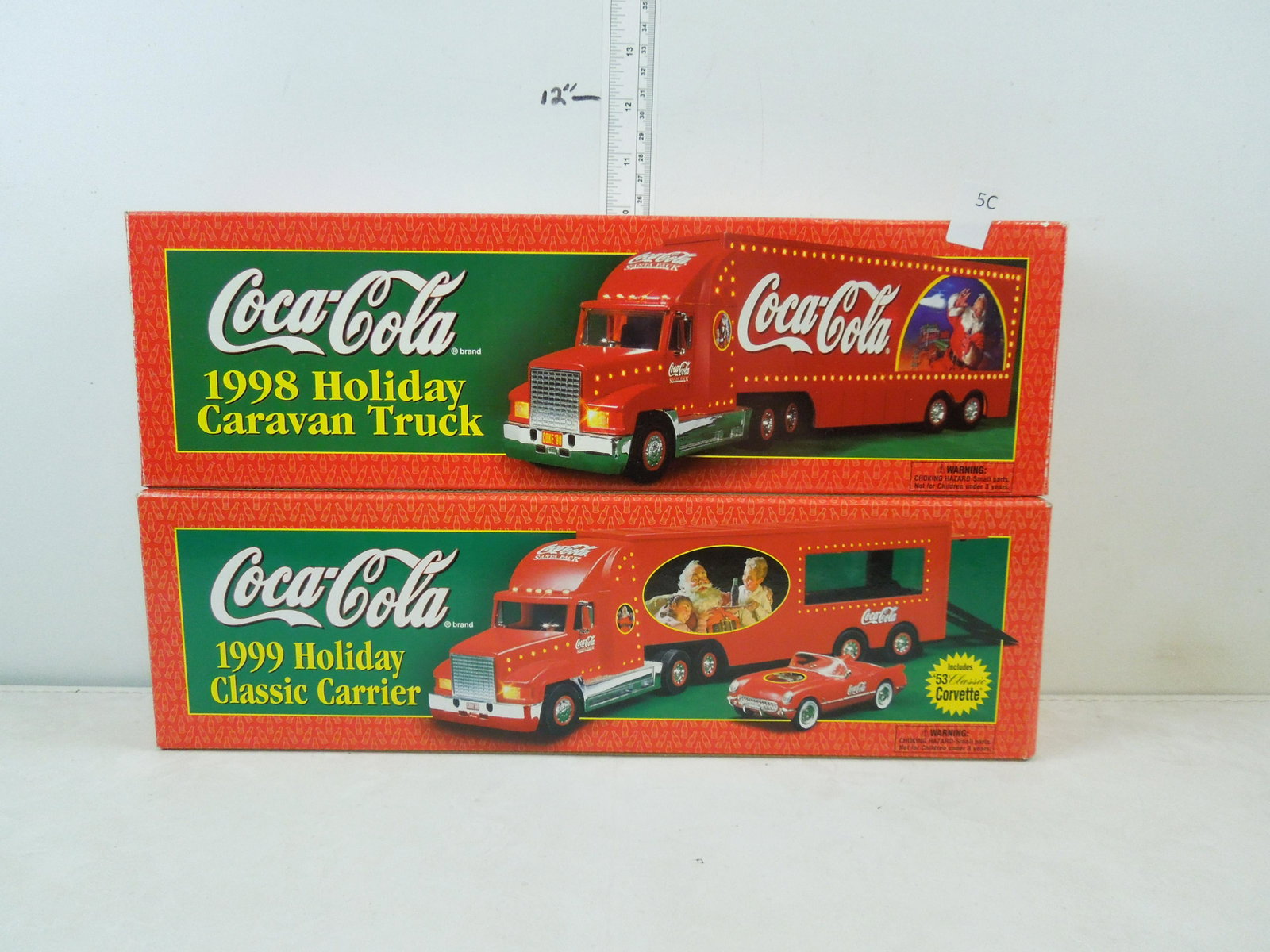 1998 Coca-Cola Holiday Caravan Truck & 1999 Coca-Cola: 1998 Coca-Cola Holiday Caravan Truck & 1999 Coca-Cola Classic Holiday Carrier