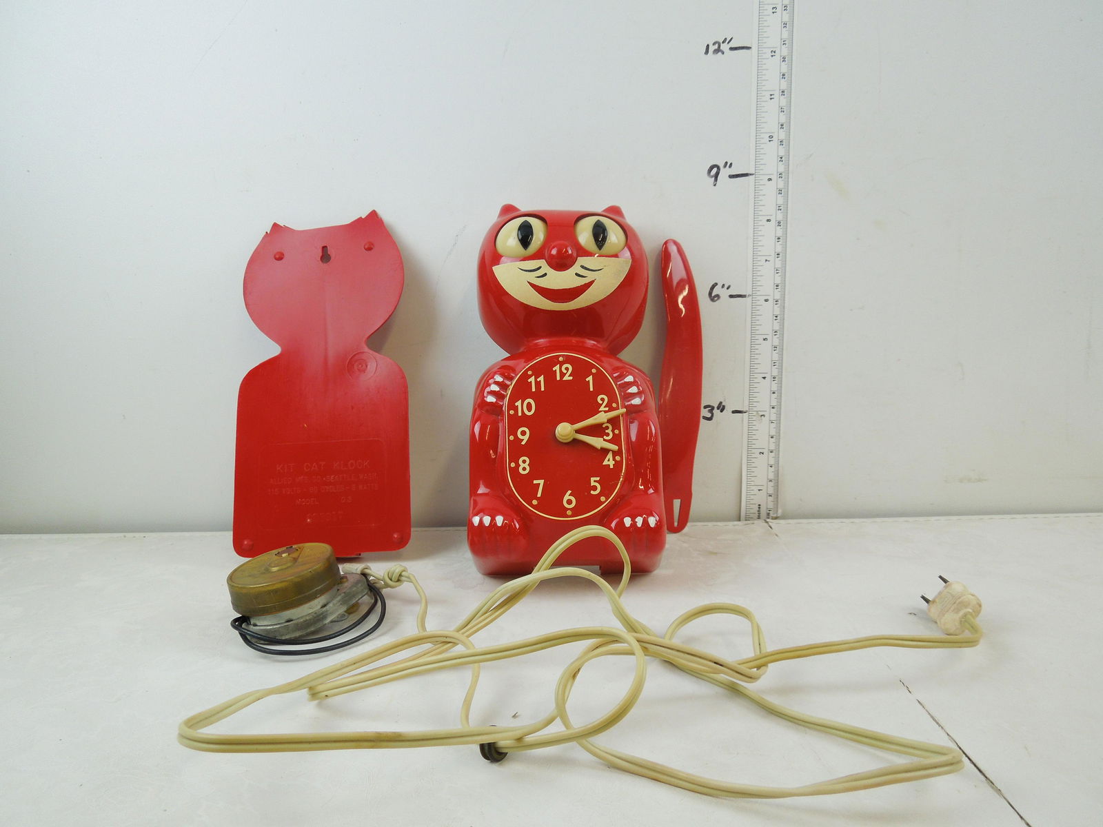 Vintage Red Kit Cat Klock - Does NOT Work (1 of 7)