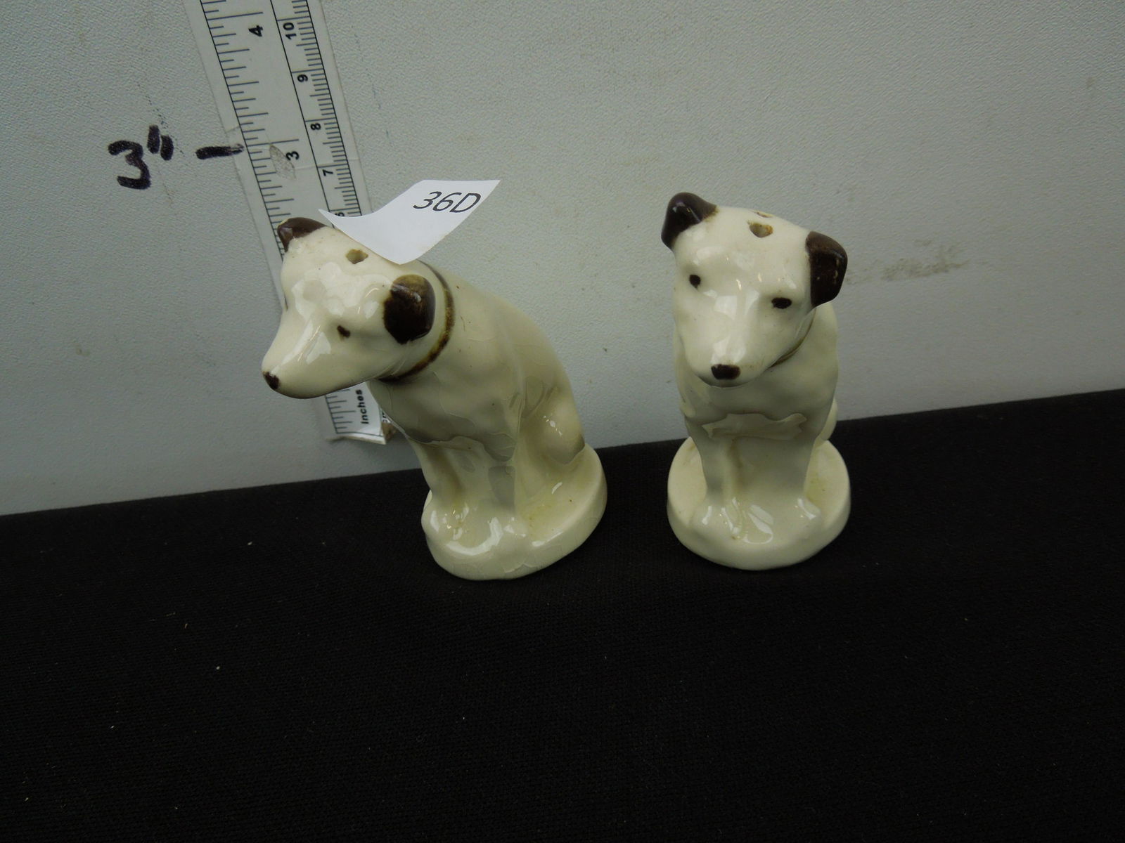 RCA Victor Dog Salt & Pepper Shakers (1 of 3)