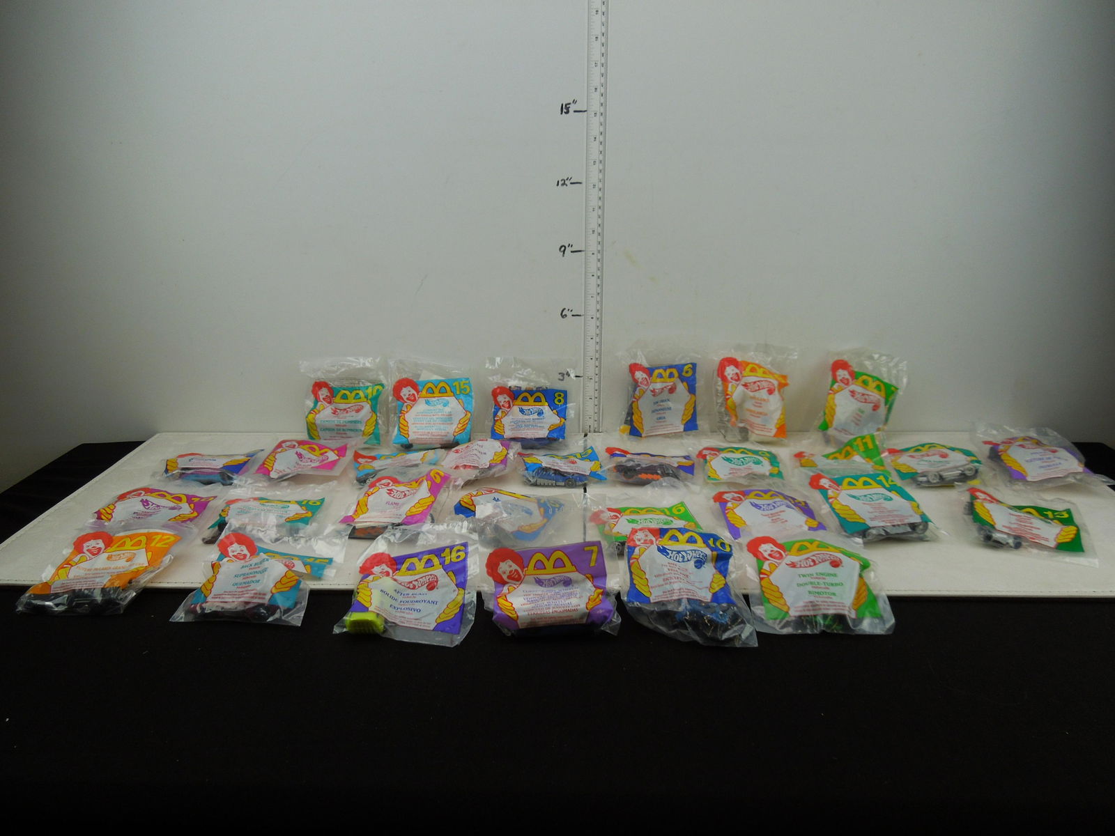 Lot of 30 McDonald's Happy Meal Toys Hot Wheels -: Lot of 30 McDonald's Happy Meal Toys Hot Wheels - Assorted Cars