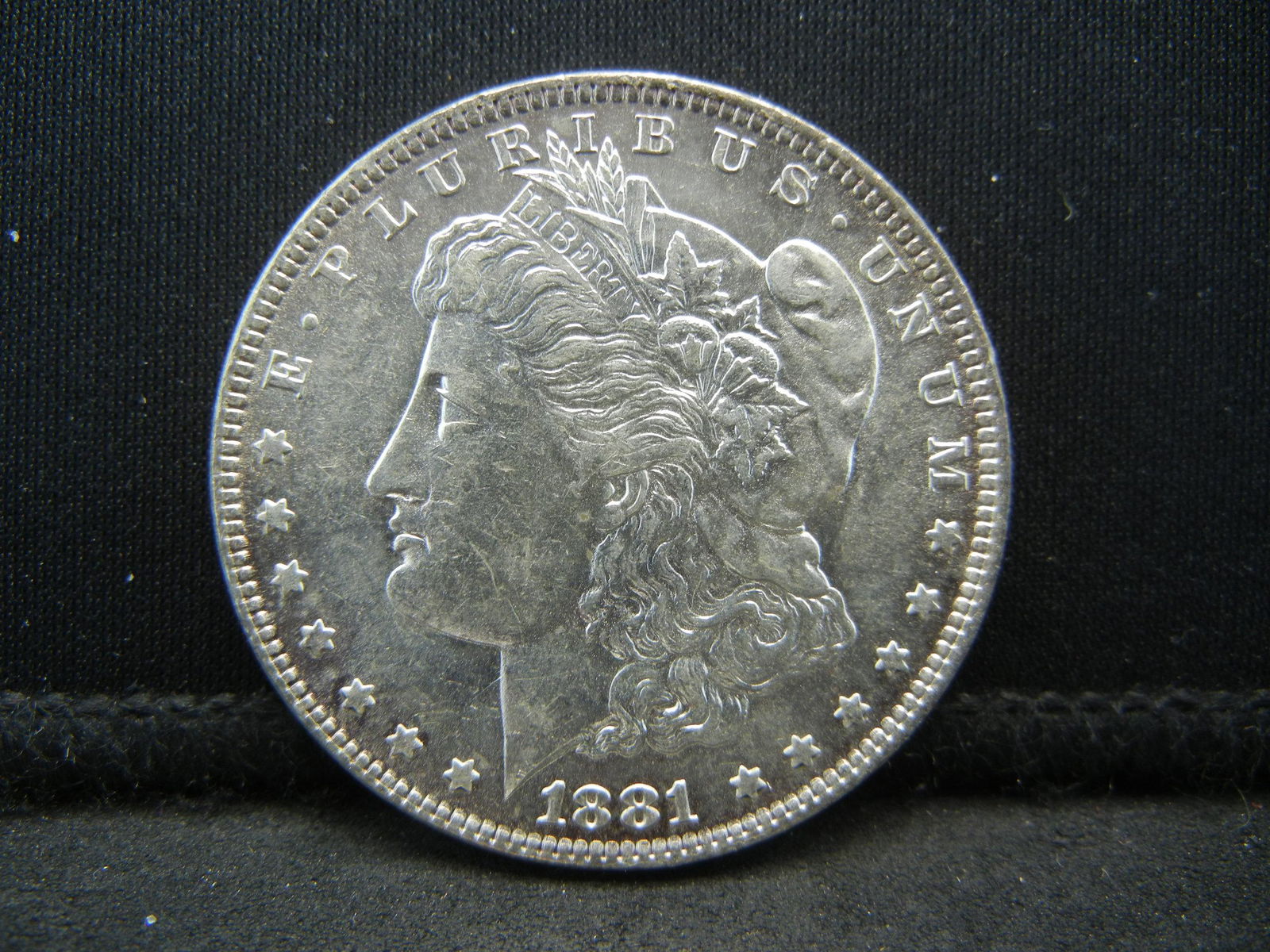 1881-0 GEM BU SILVER (90%) MORGAN DOLLAR (1 of 2)