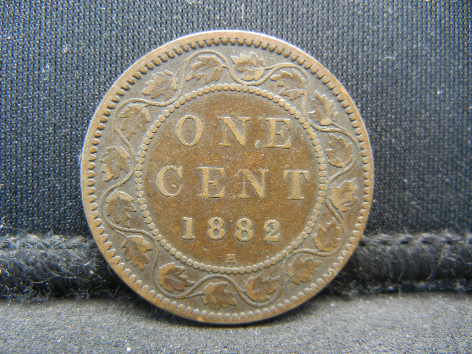 1882-H CANADIAN ONE CENT (1 of 2)