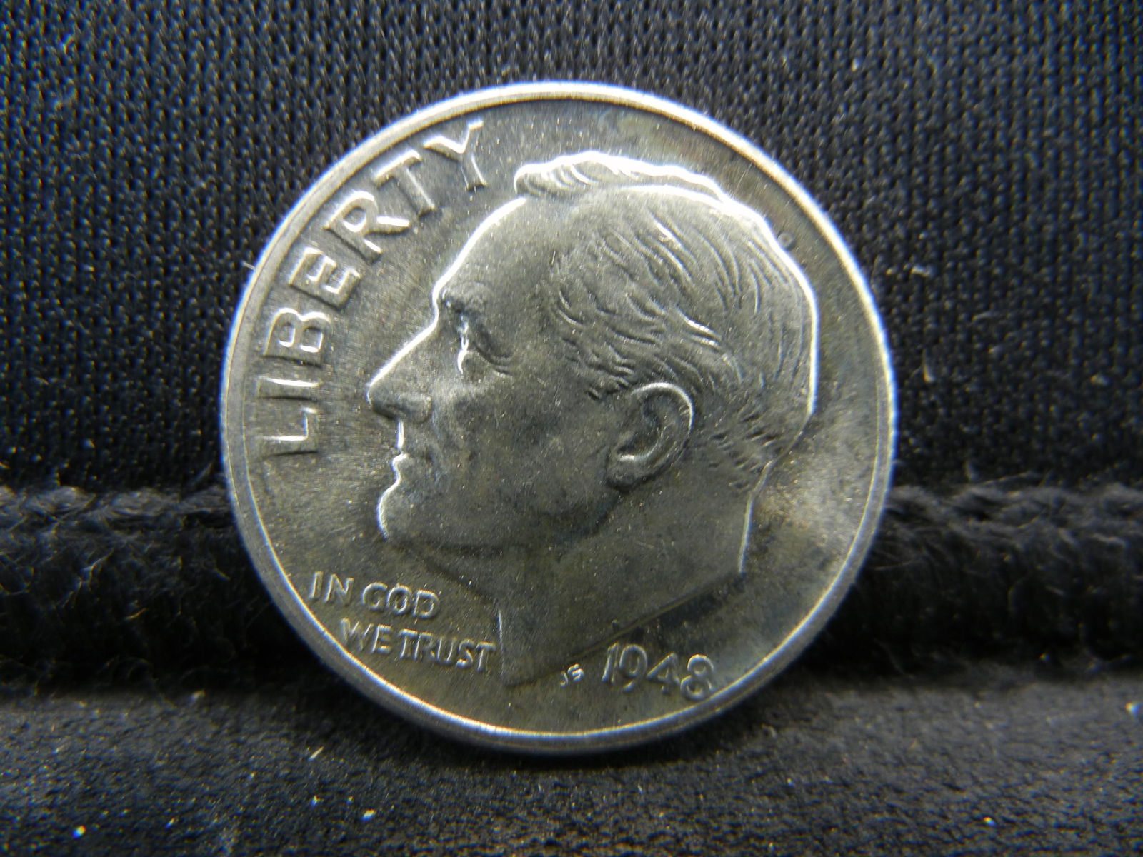 1948-P United States Roosevelt Silver Dime BU (1 of 2)