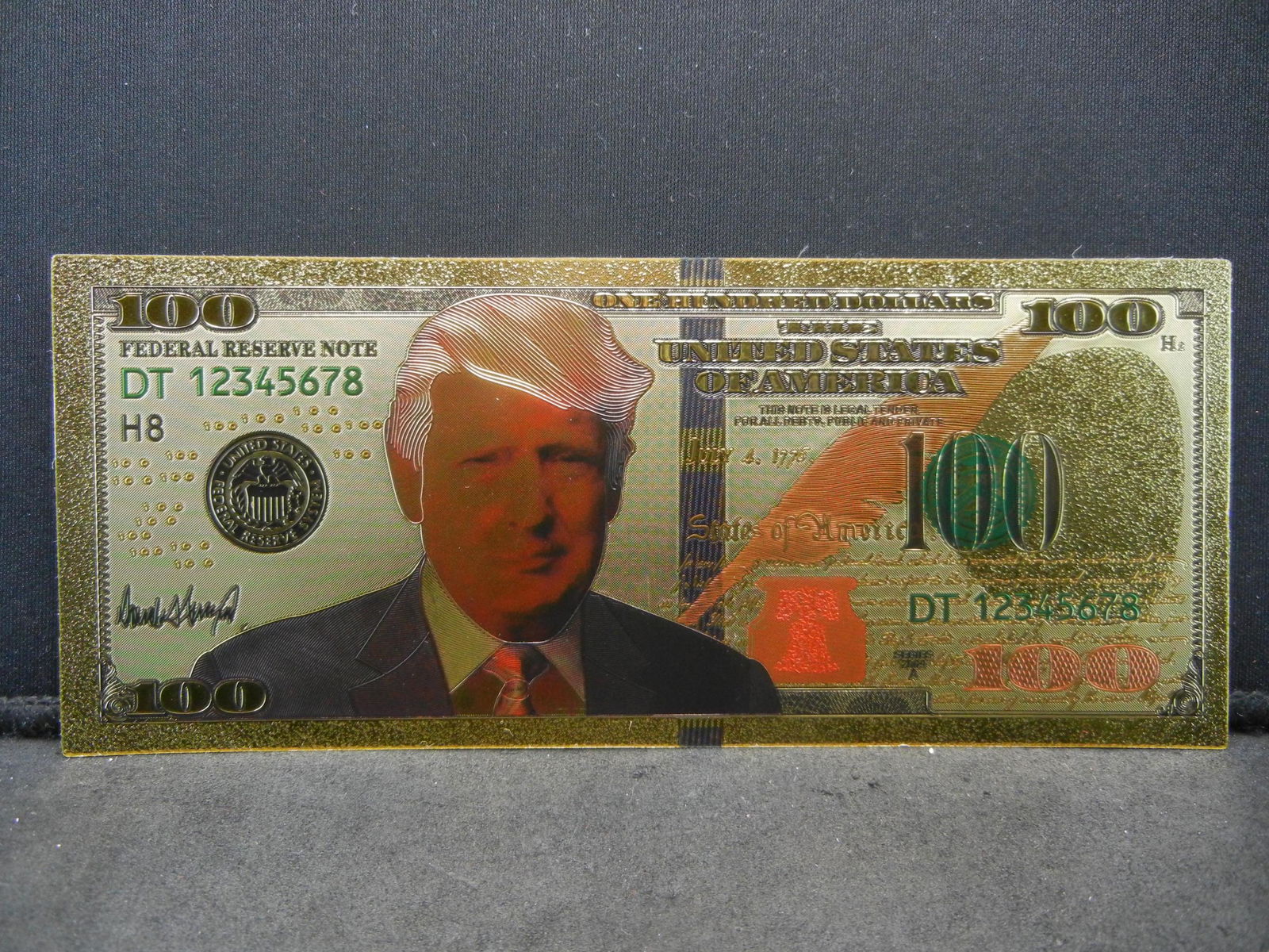 Trump 100 Dollar Bill Gold Leaf note, Not Legal Tender: Trump 100 Dollar Bill Gold Leaf note, Not Legal Tender