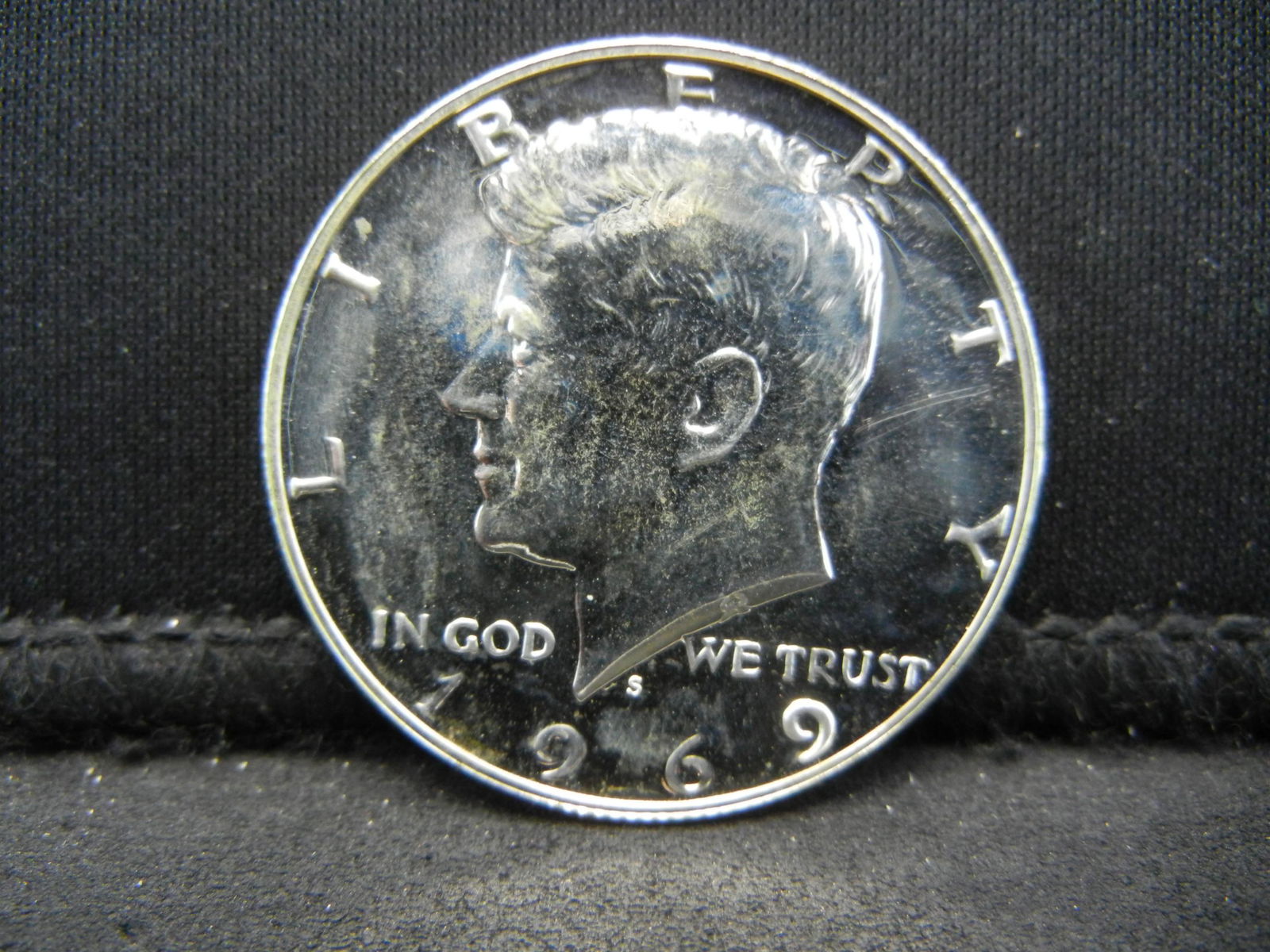 1969 S Silver Gem Proof Kennedy Half Dollar (1 of 2)