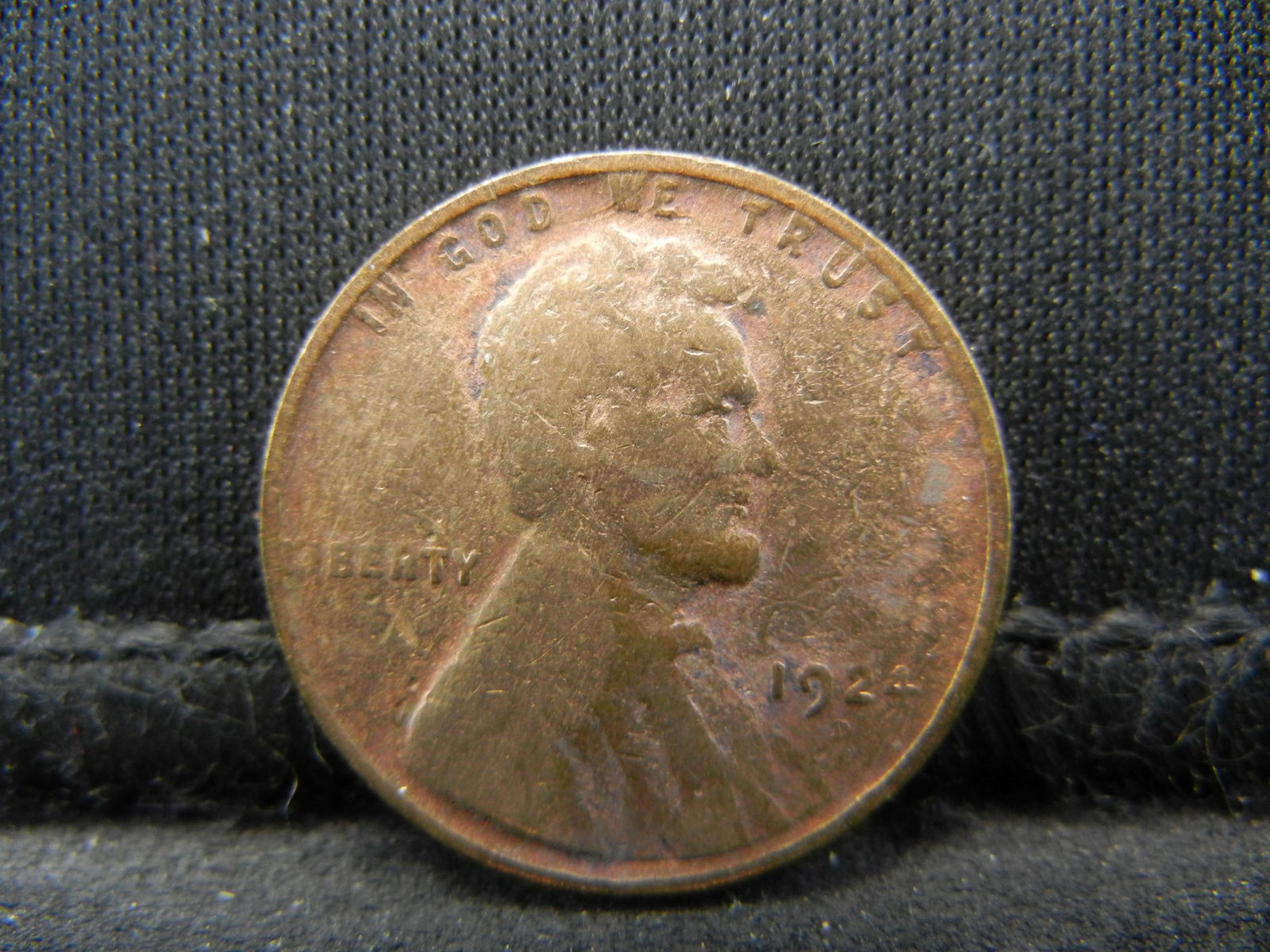 1924-D Key Date Lincoln Cent. (1 of 2)