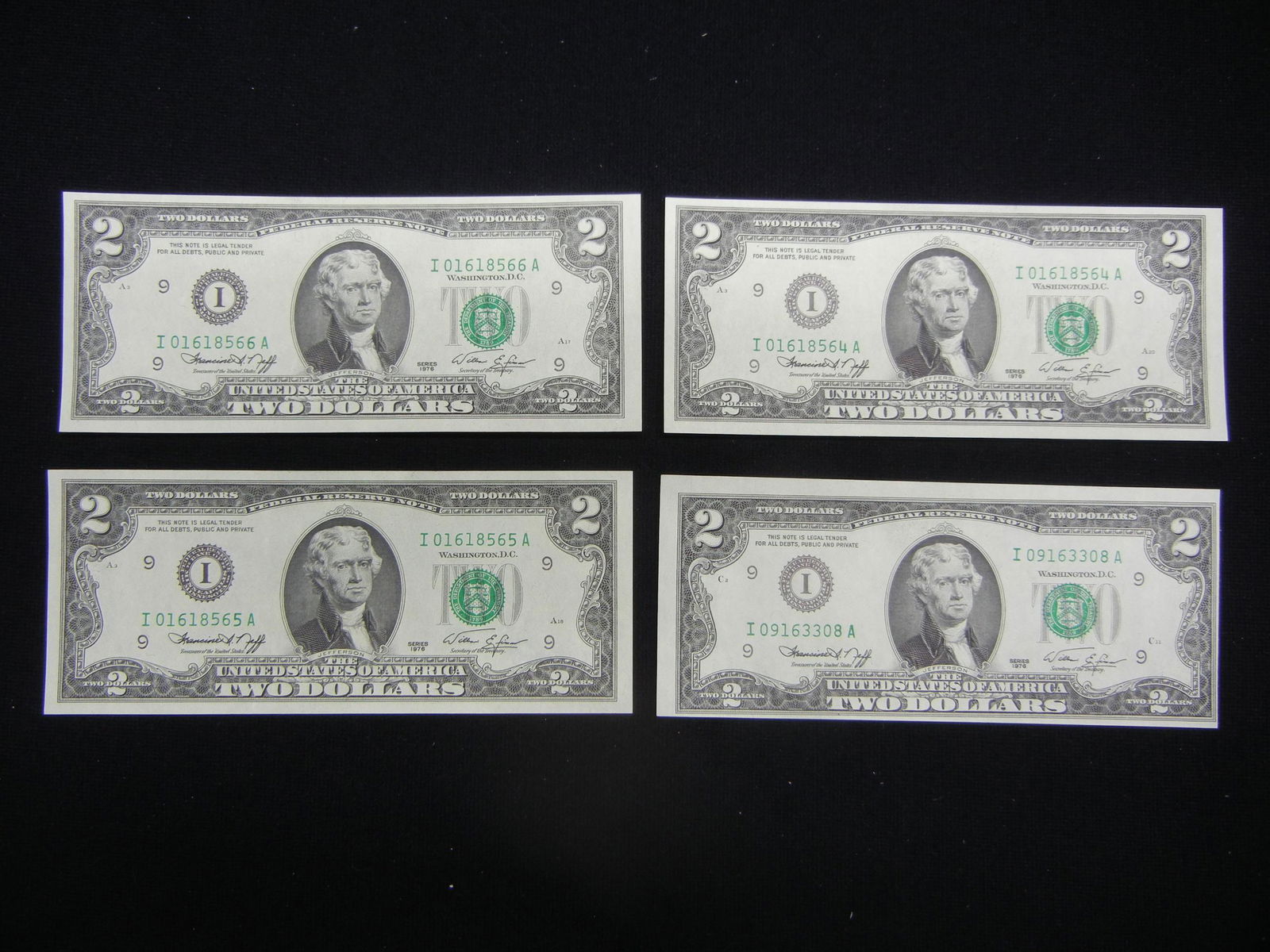 (4) 1976 Two Dollar Bank Notes (1 of 5)