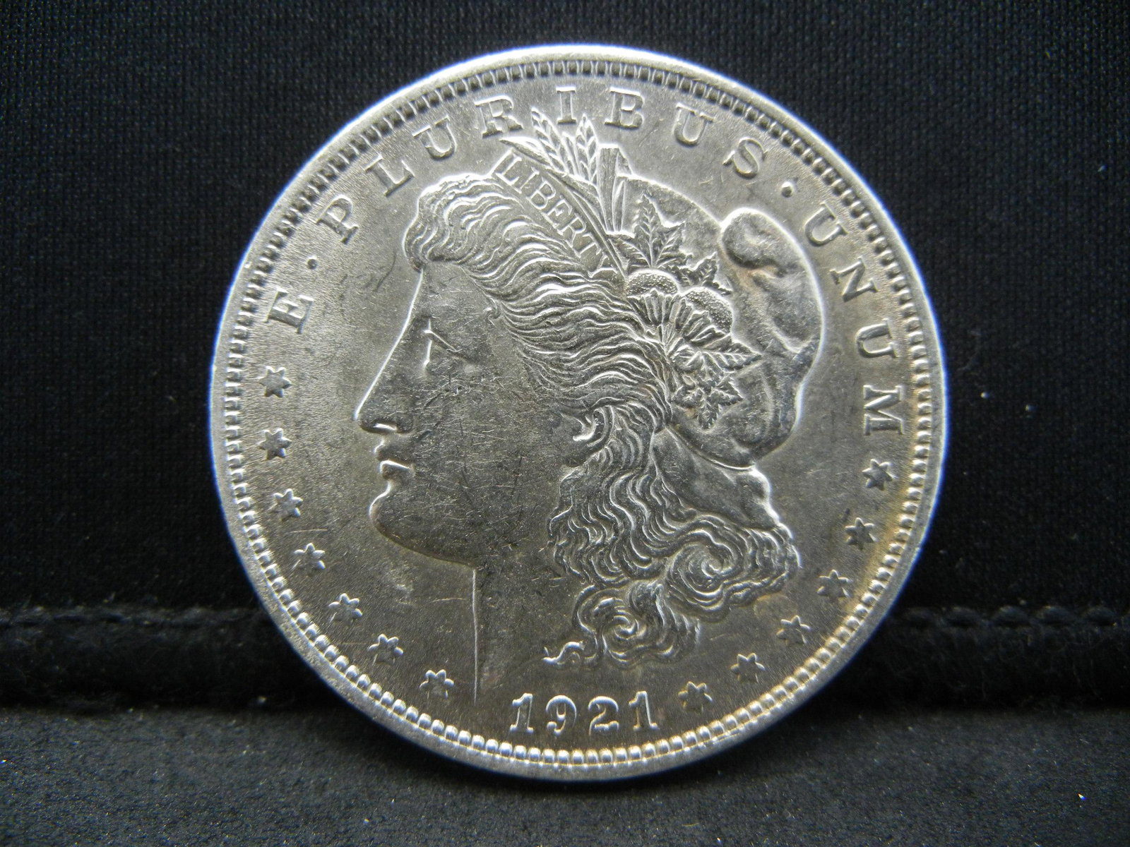 1921 Morgan Silver Dollar - 90% Silver - High Grade! (1 of 2)