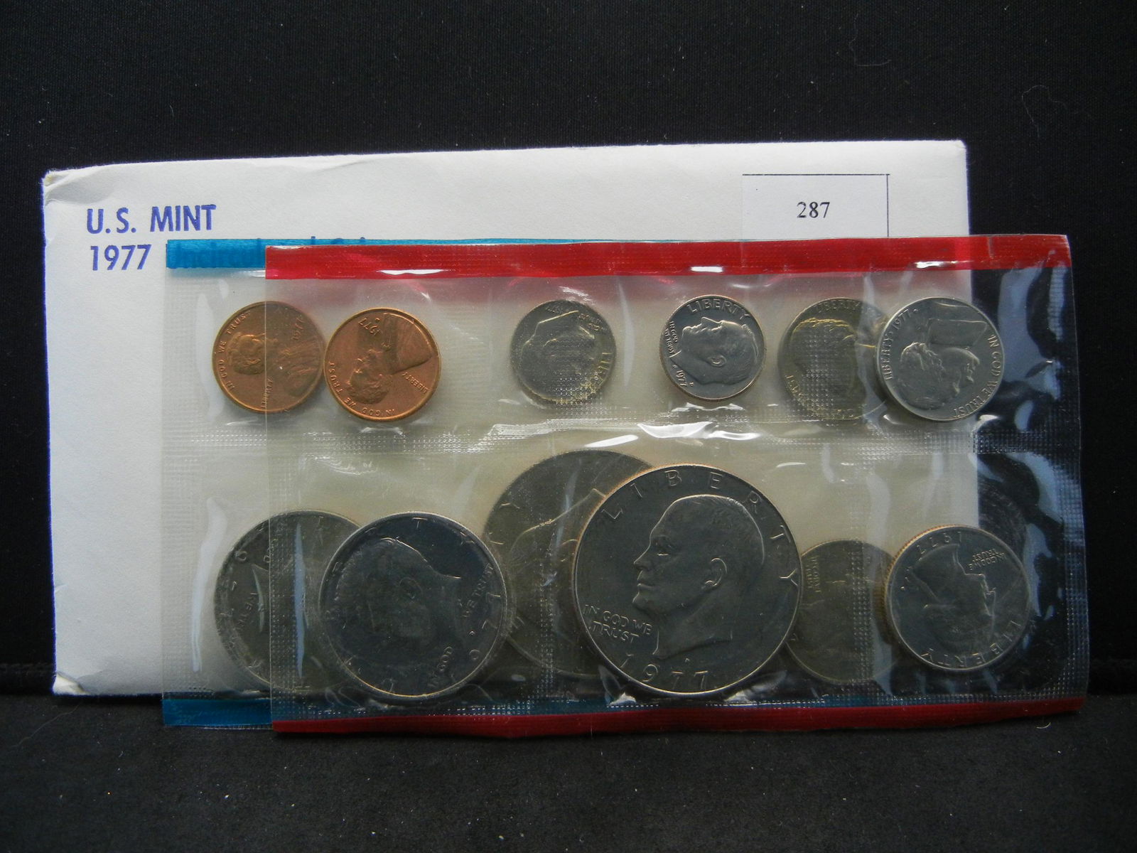1977 United States Uncirculated P & D Mint Set w/ (1 of 5)