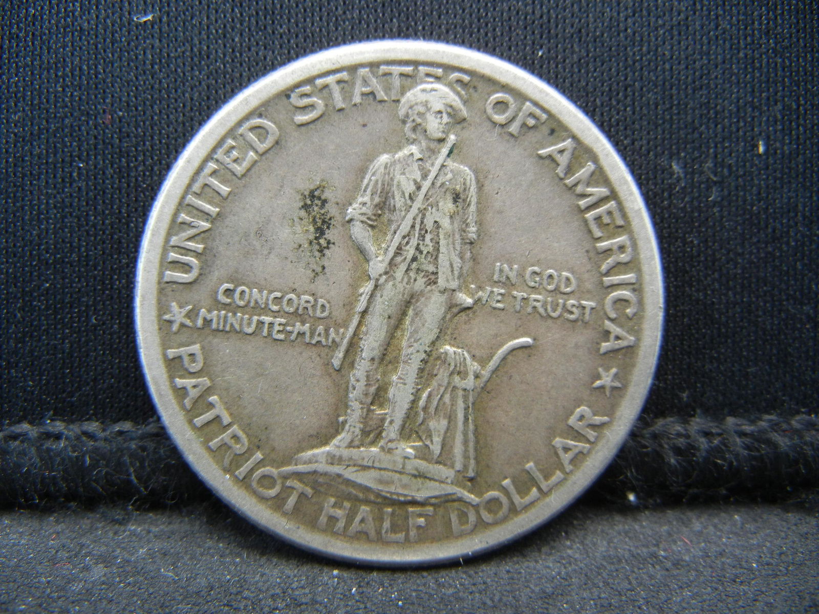 1925 United States Lexington-Concord Silver Half Dollar (1 of 2)
