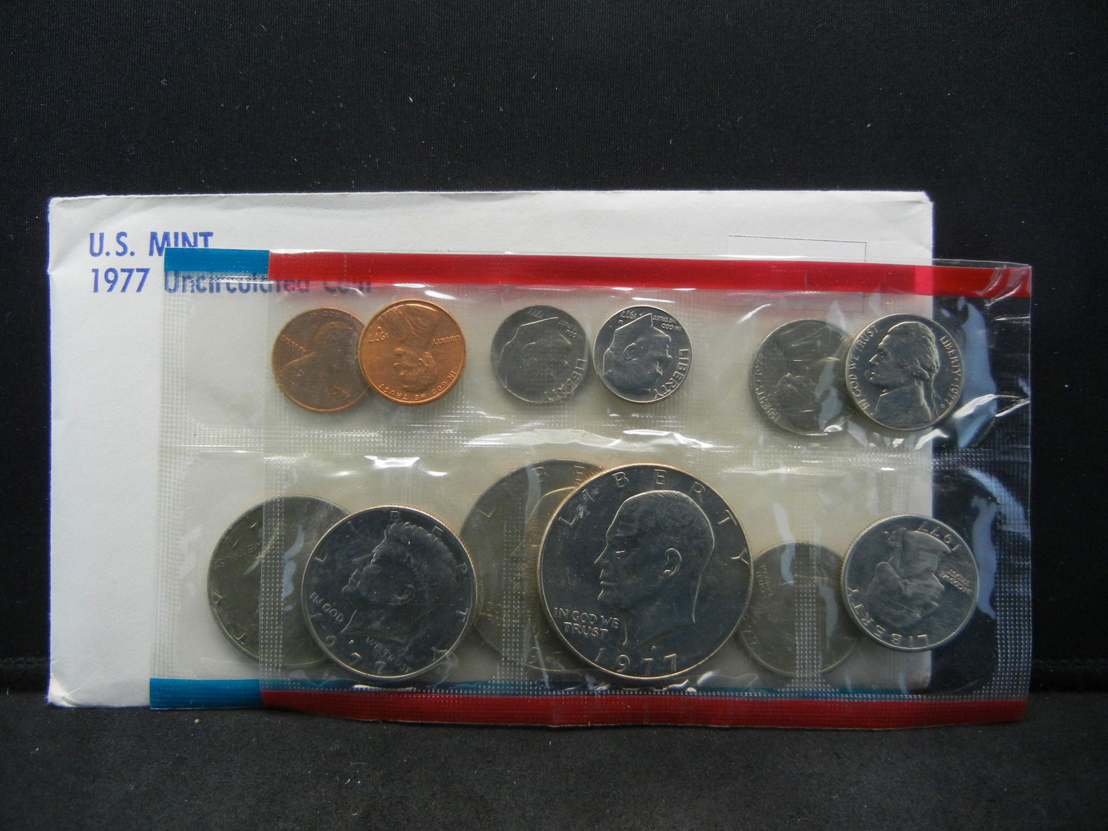 1977 United States Uncirculated P & D Mint Set w/ (1 of 5)