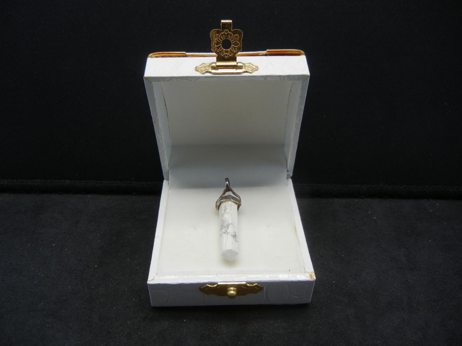 925 Silver Crystal pendant (1 of 3)