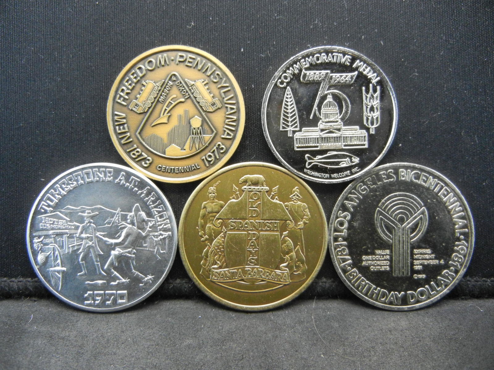 (4) STATE TOKENS (WASHINGTON STATE/SANTA (1 of 2)