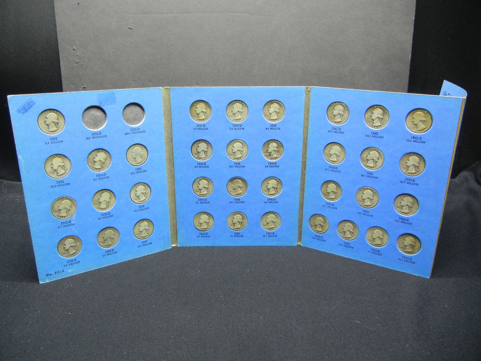 (35) Silver Washington Quarters in 1932-45 Album Better (1 of 7)