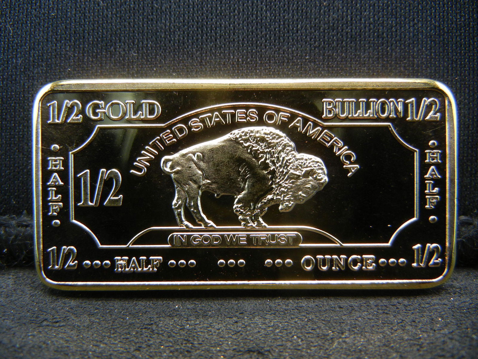 CLAD 1/2 Troy Ounce .999 Fine Gold Buffalo Collector (1 of 2)