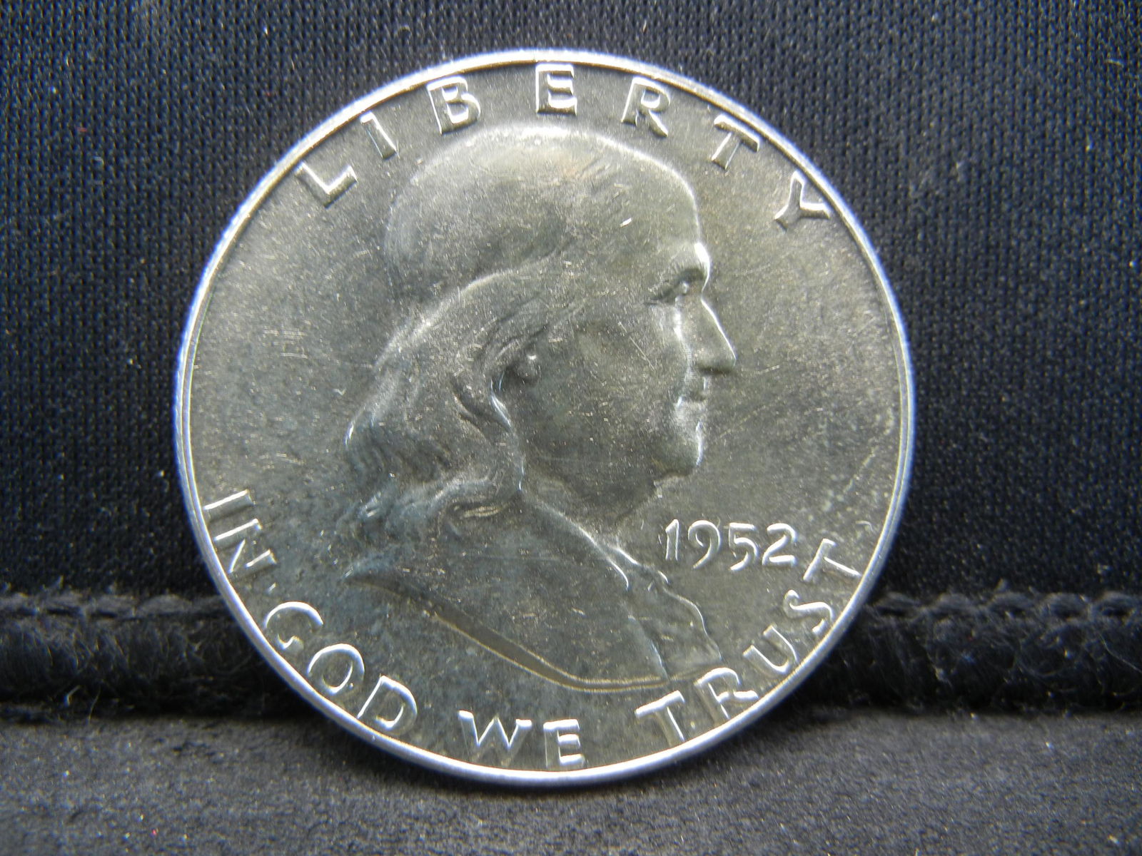 1952 Franklin Half Dollar Uncirculated Better Date (1 of 2)