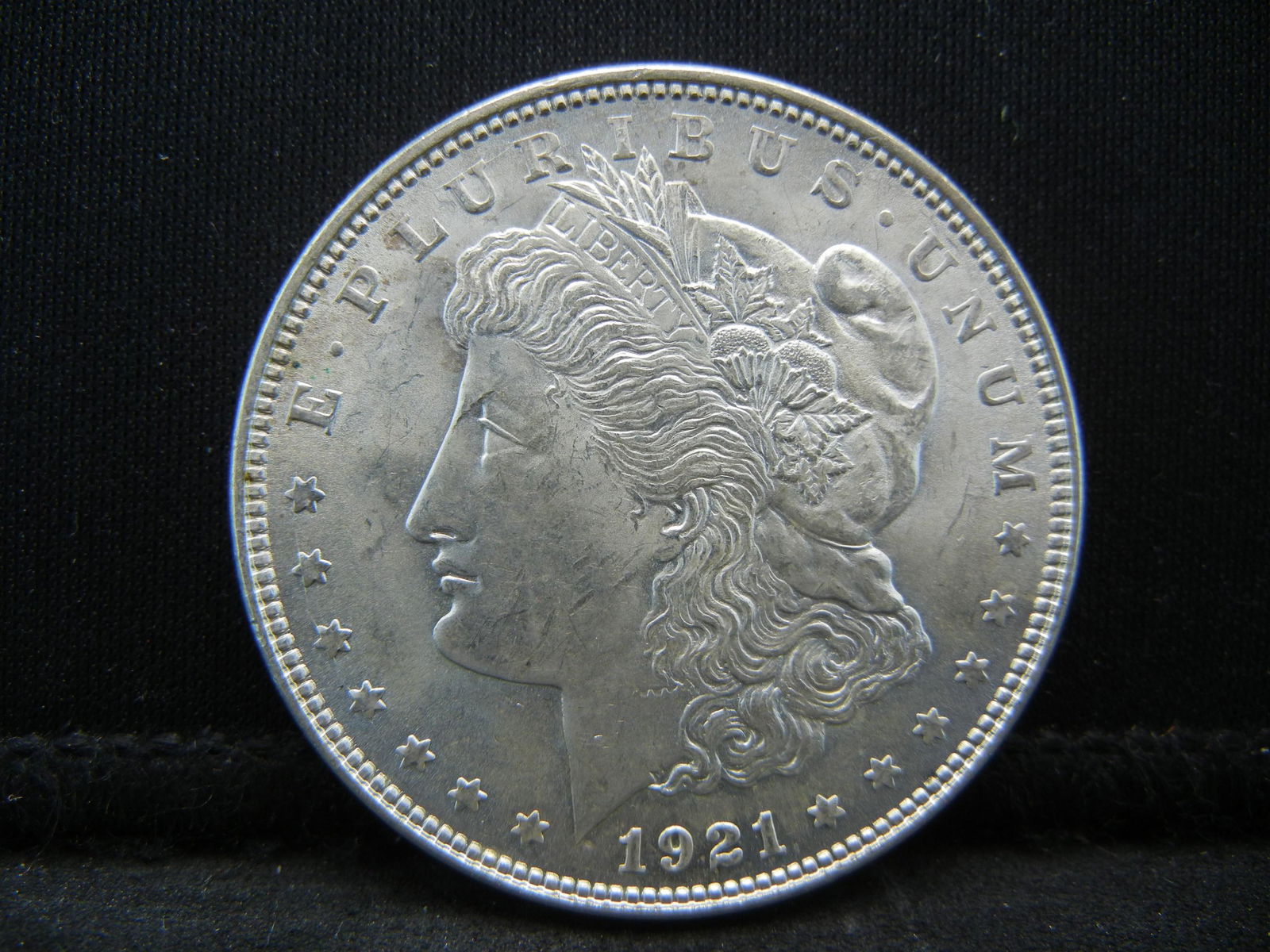 1921 Morgan Dollar Uncirculated (1 of 2)