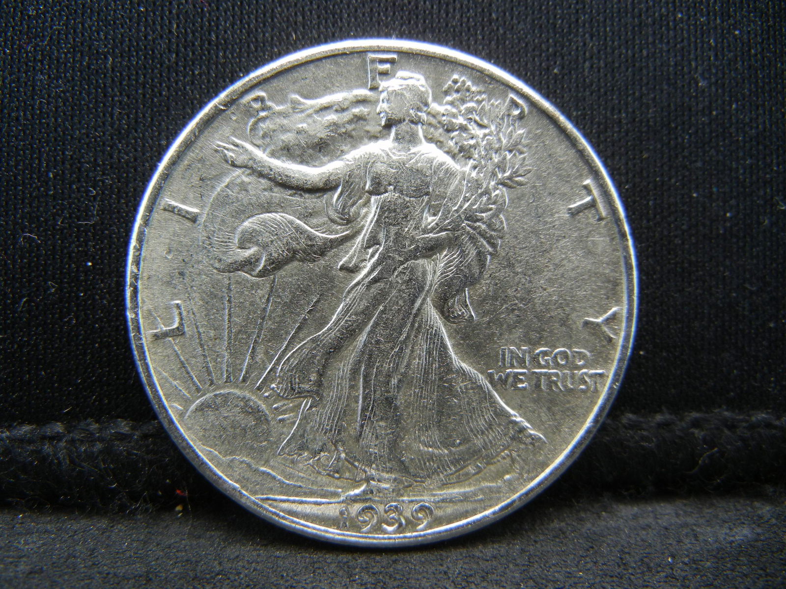 1939 Walking Liberty half Dollar Higher grade (1 of 2)
