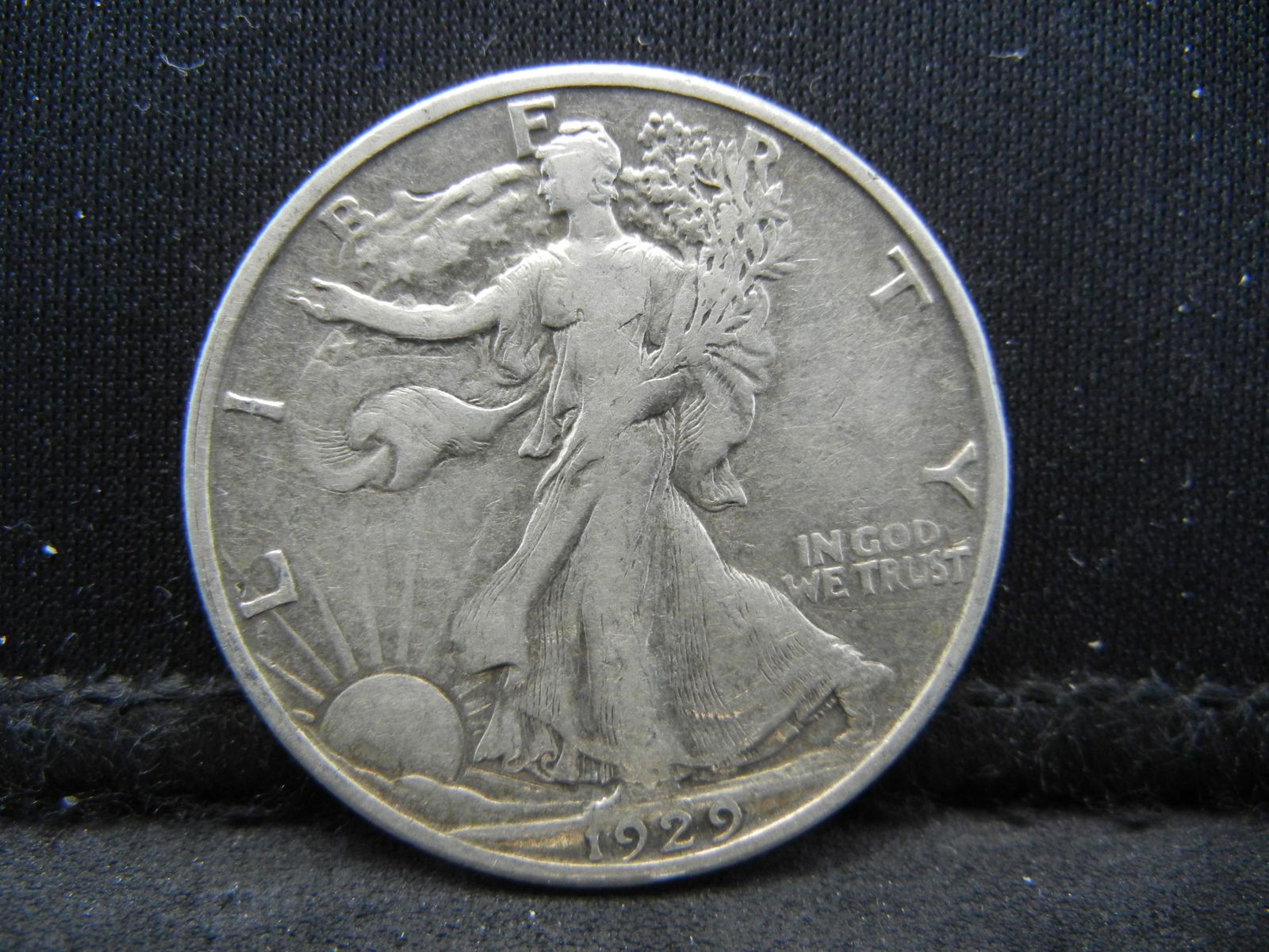 1929 S Walking Liberty half Dollar rare in Higher (1 of 2)