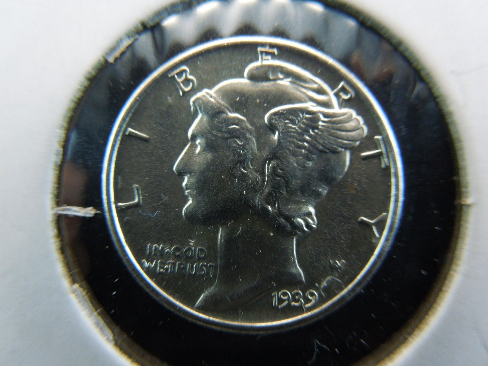 uncirculated 1939 mercury dime (1 of 3)