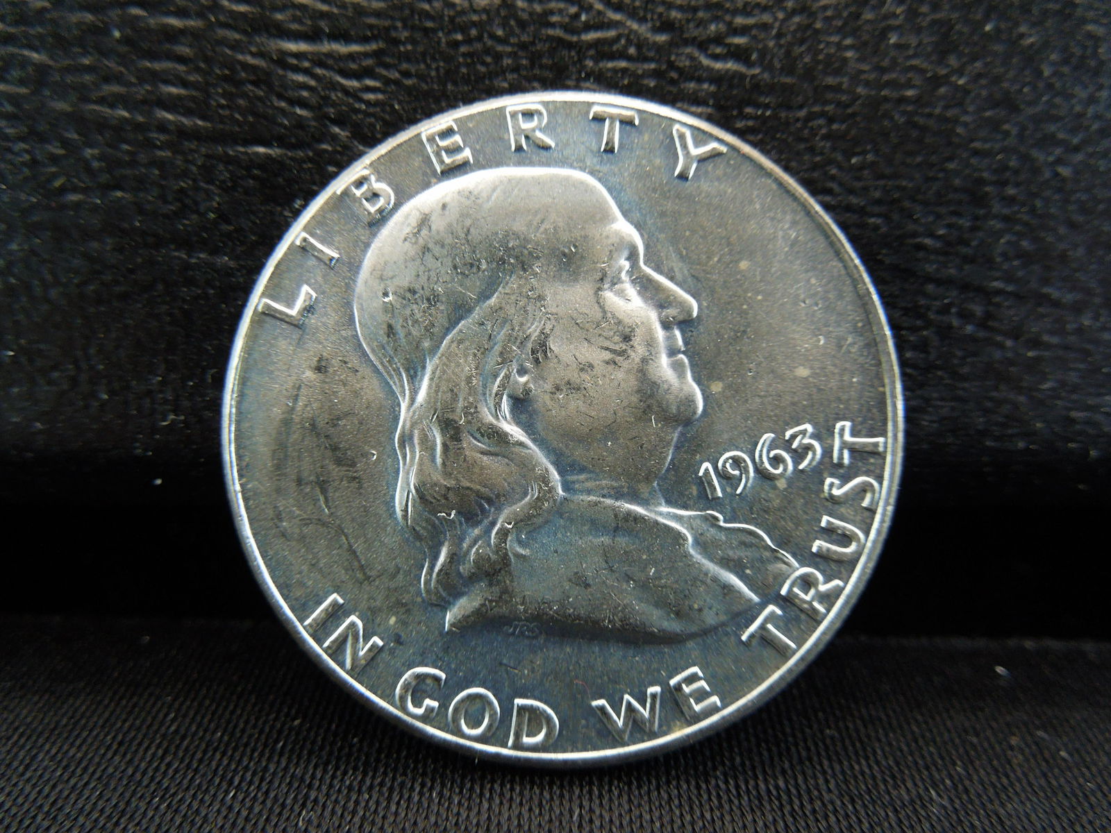 uncirculated 1963 franklin half dollar (1 of 2)