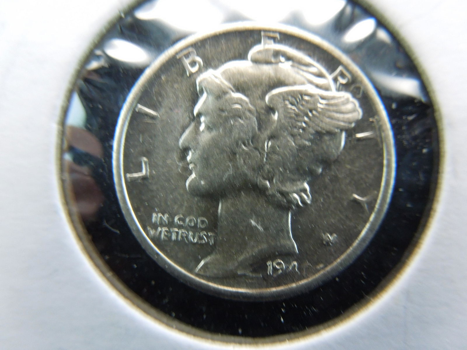 uncirculated 1940-s mercury dime (1 of 3)