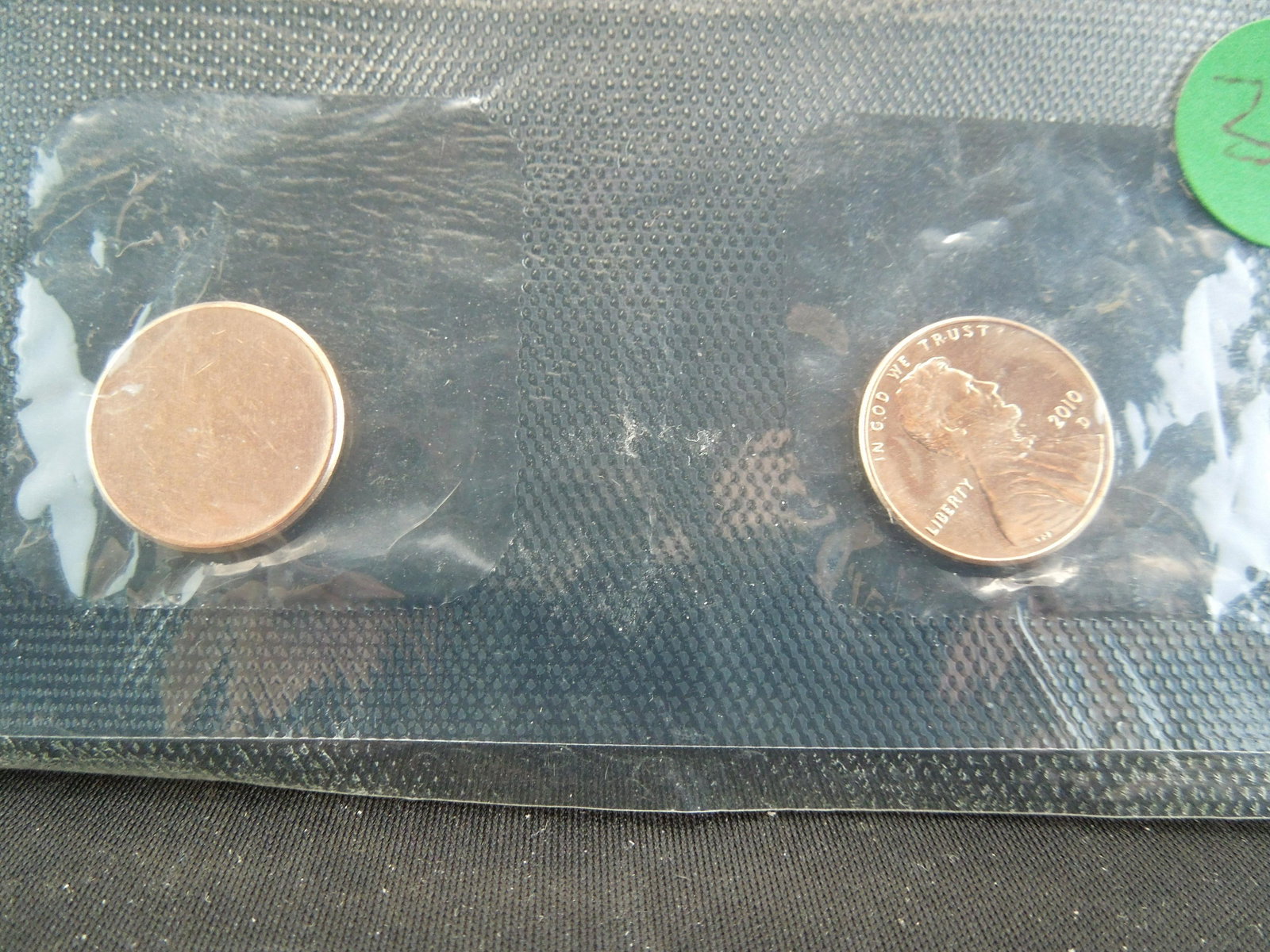2010-d shield penny and a blank planchet combo: 2010-d shield penny and a blank planchet combo