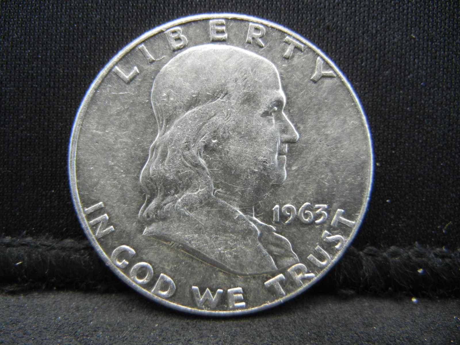 1963-D UNC, SILVER (90%) FRANKLIN HALF (1 of 2)