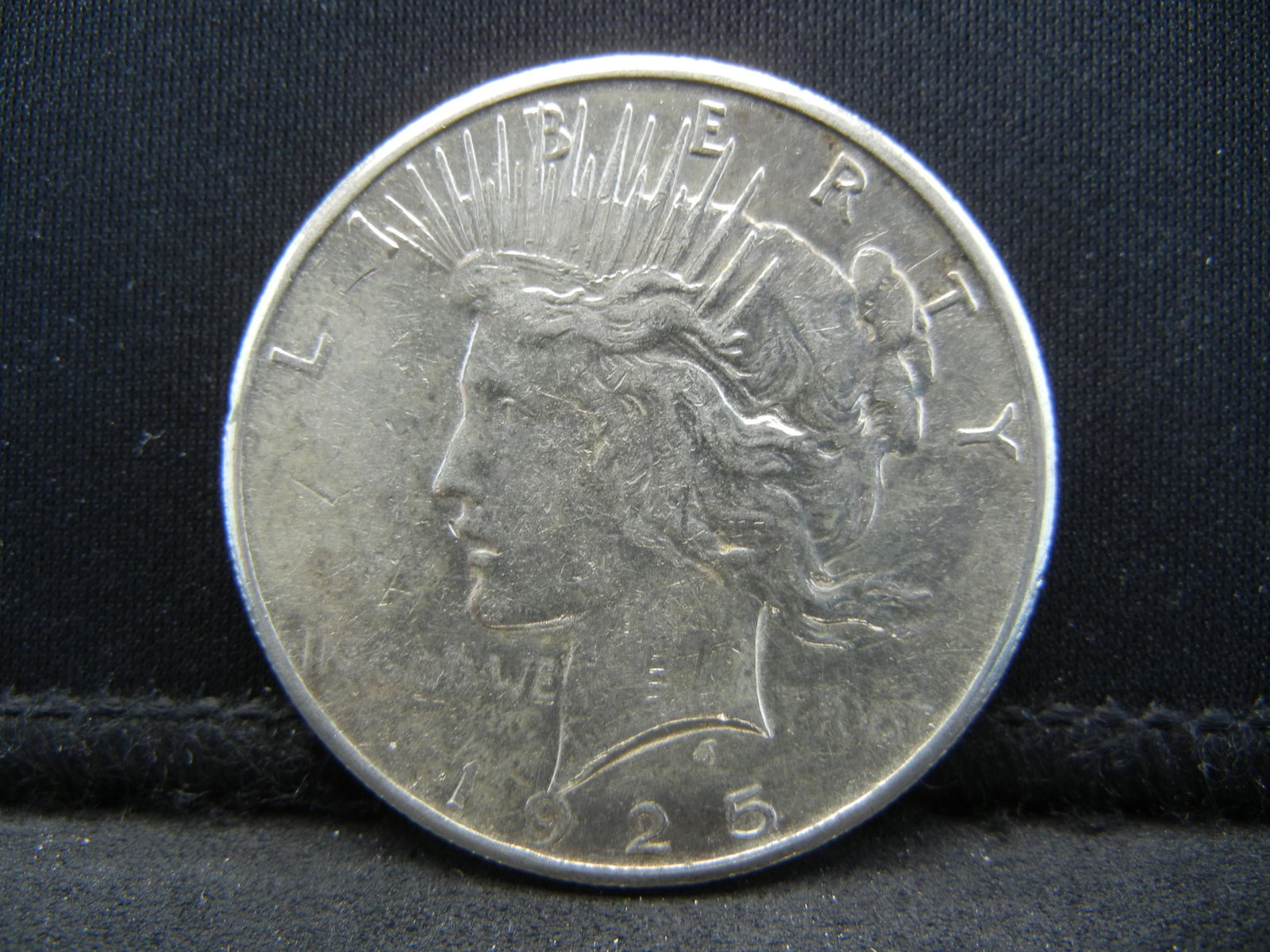 1925 S Peace Dollar Strong Details Better Date (1 of 2)