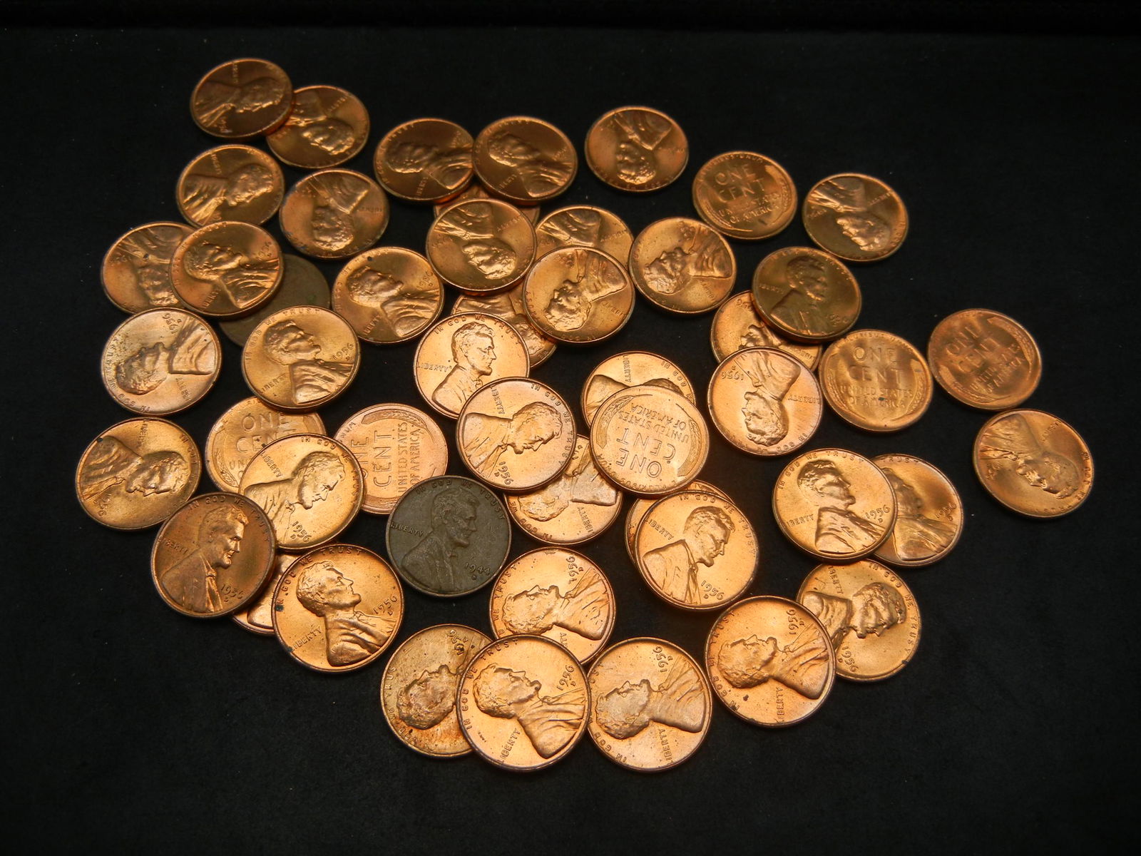 Roll of 1956-D Lincoln Wheat Cents.  RED BU. (1 of 4)