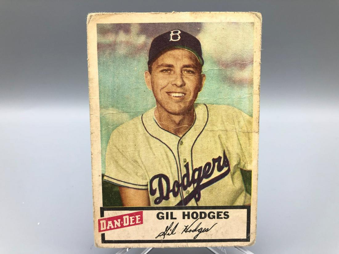 1954 Dan Dee Potato Chips Gil Hodges Very Scarce Issue: 1954 Dan Dee Potato Chips Gil Hodges Very Scarce Issue