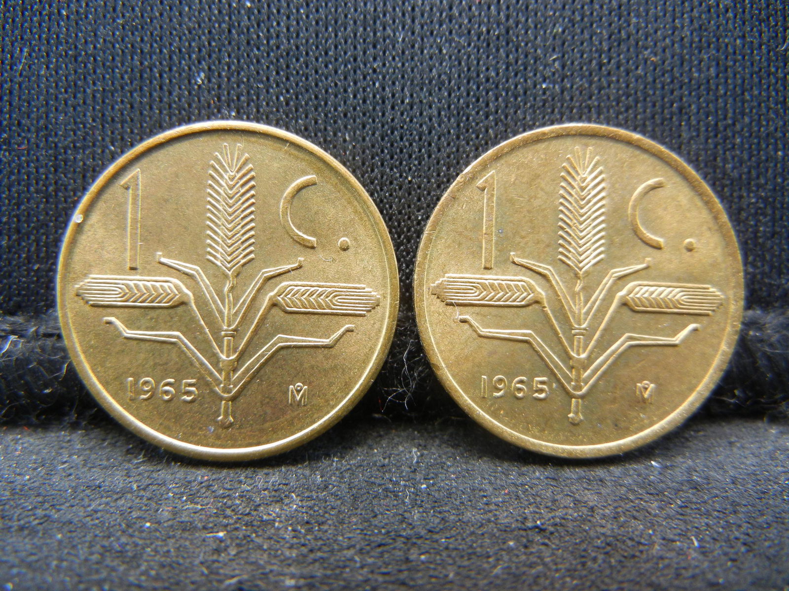 (2) 1965 Mexico 1 Centavos Red Uncirculated Nice!! (1 of 2)