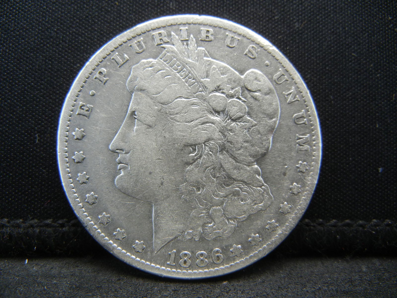 1886 O Morgan Dollar better Date (1 of 2)