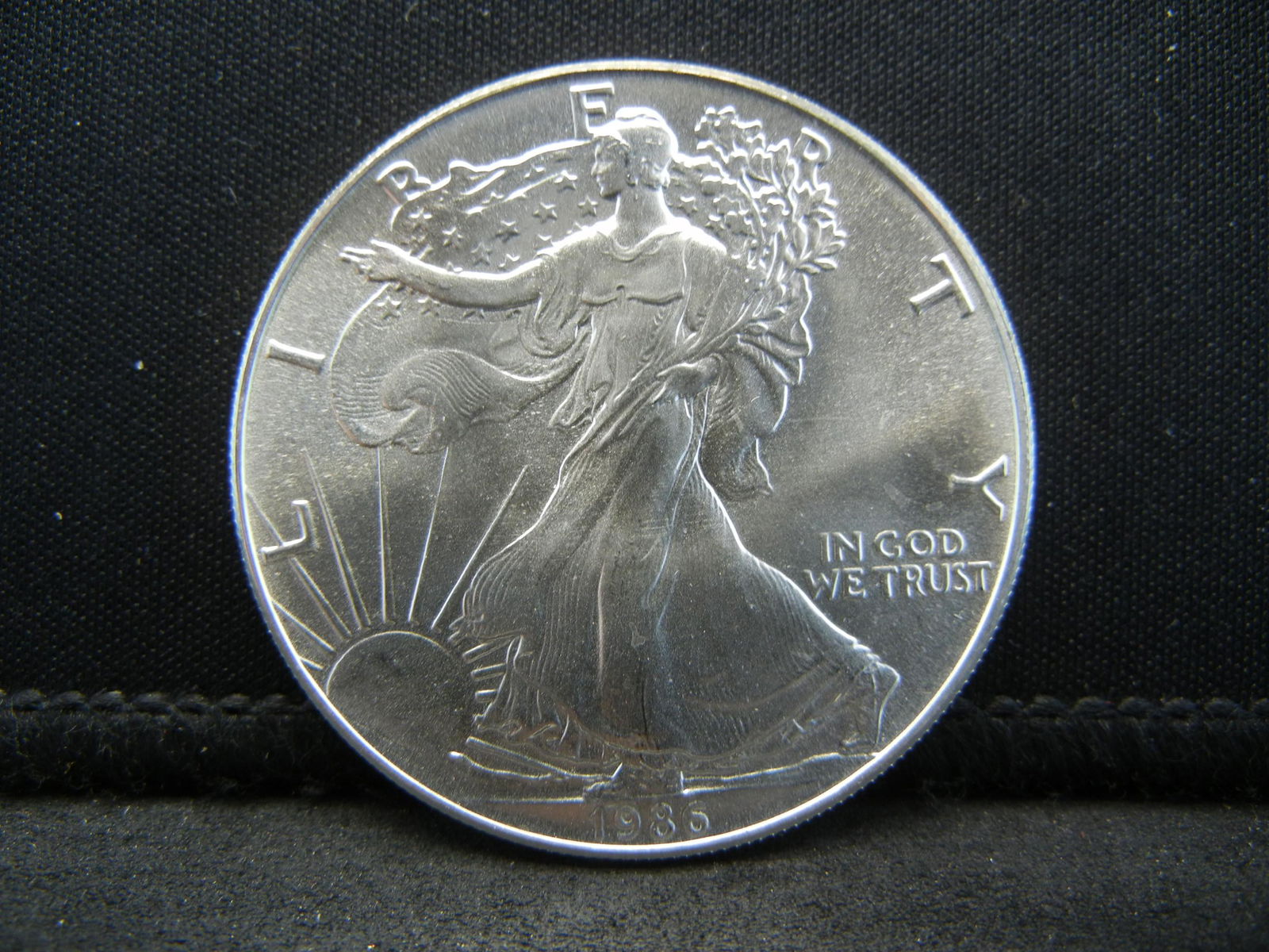 1986 American Silver Eagle First Year (1 of 2)