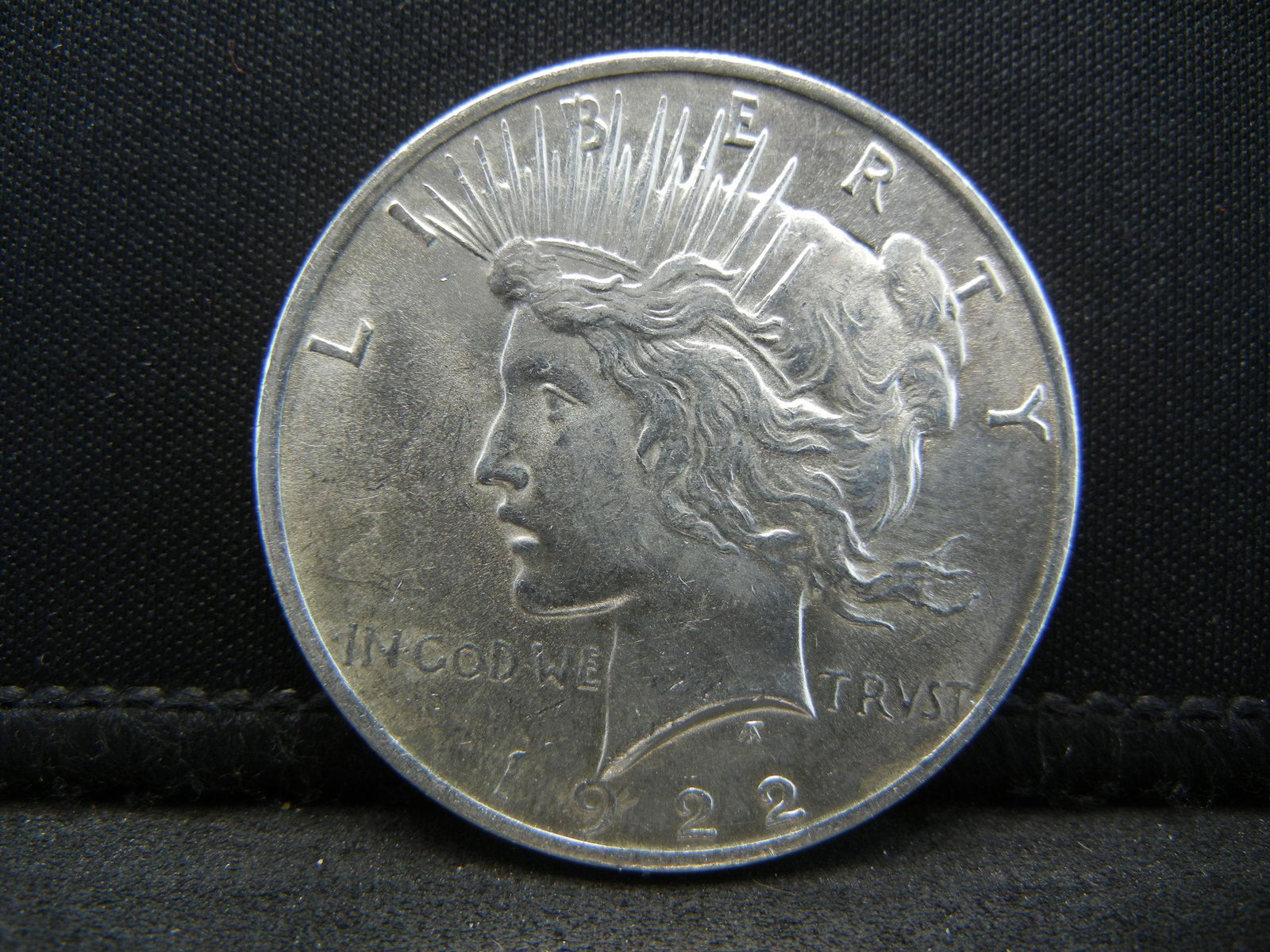 1922 Peace Dollar Uncirculated (1 of 2)