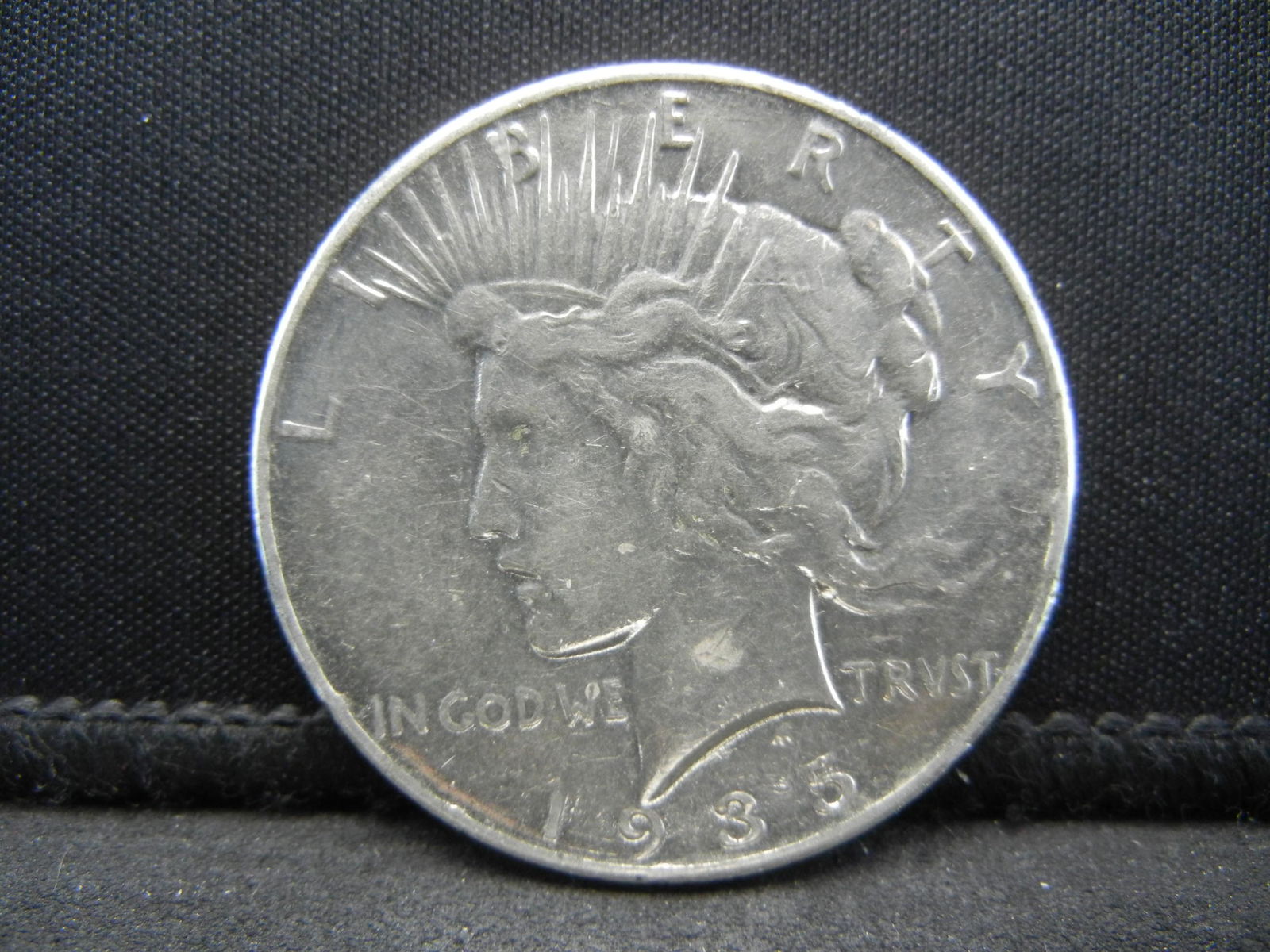 1935 Peace Dollar Better Date (1 of 2)