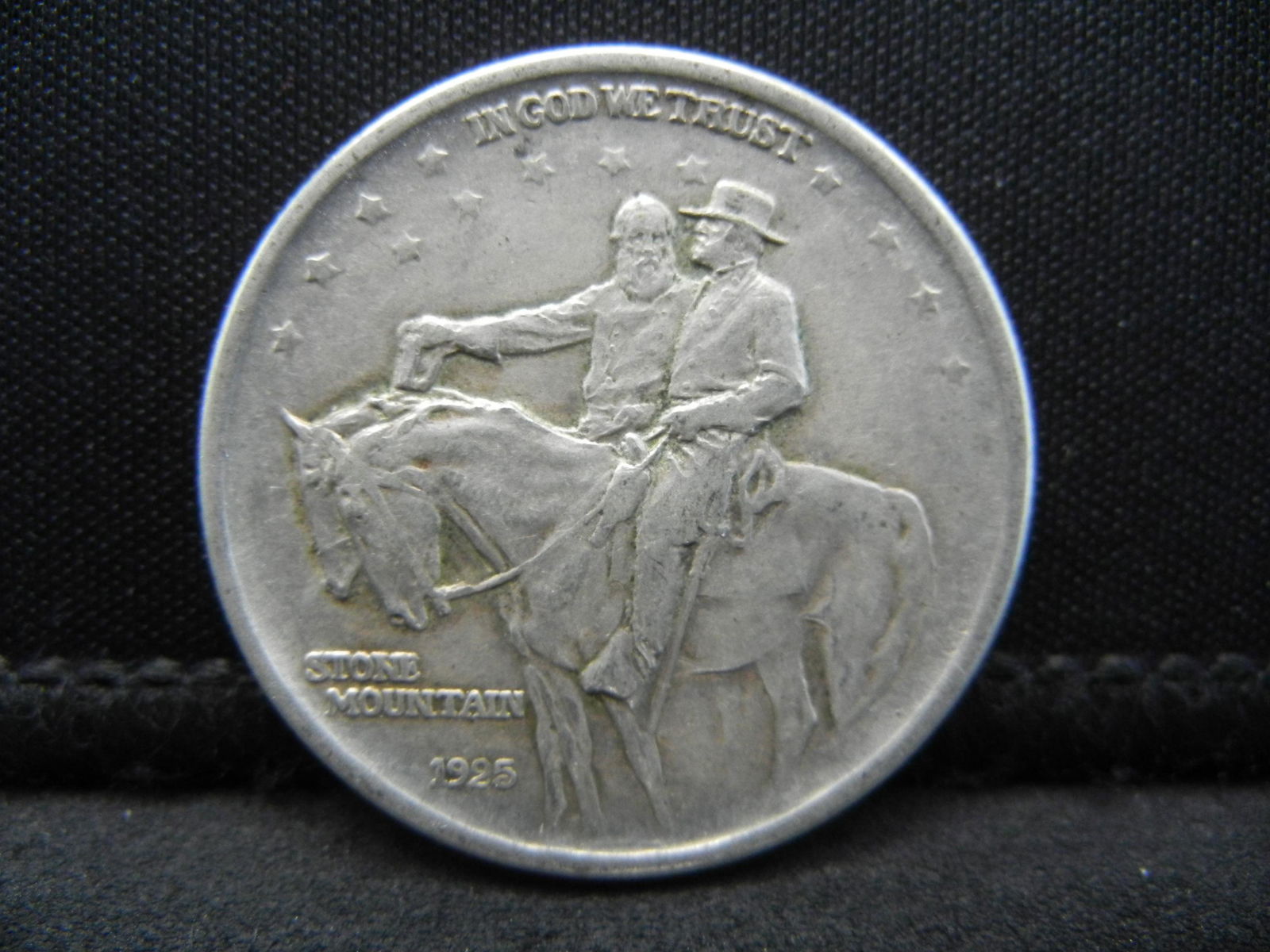 1925 Stone  Mountain Half Dollar Commem (1 of 2)