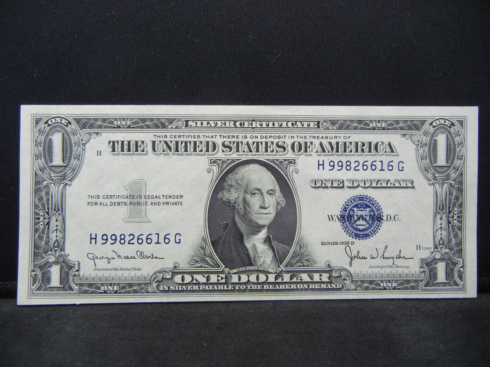 1935 D $1.00 Silver Certificate Nice Note (1 of 3)