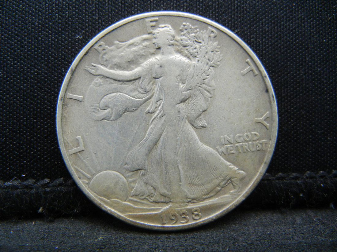 1938 D Walking Liberty half Dollar Key Date Strong (1 of 2)