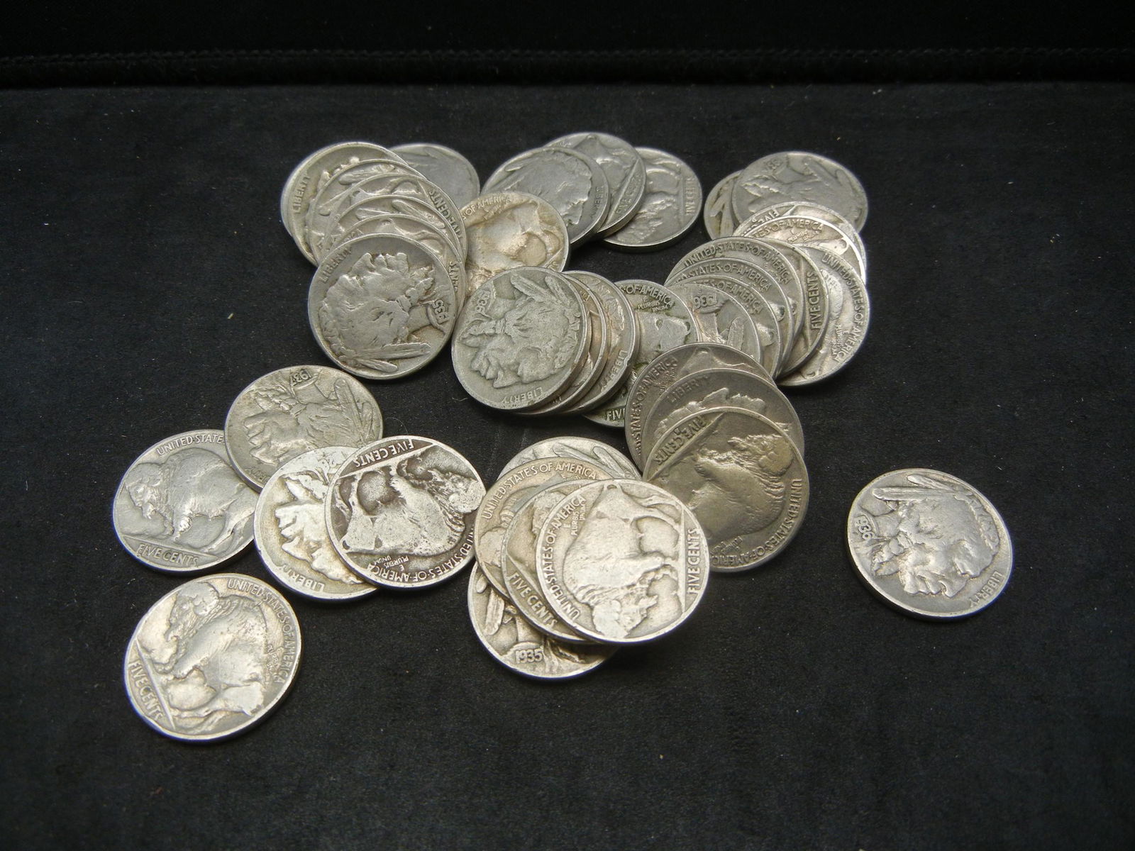 (40) Full Date Buffalo Nickels.  Nice coins. (1 of 3)