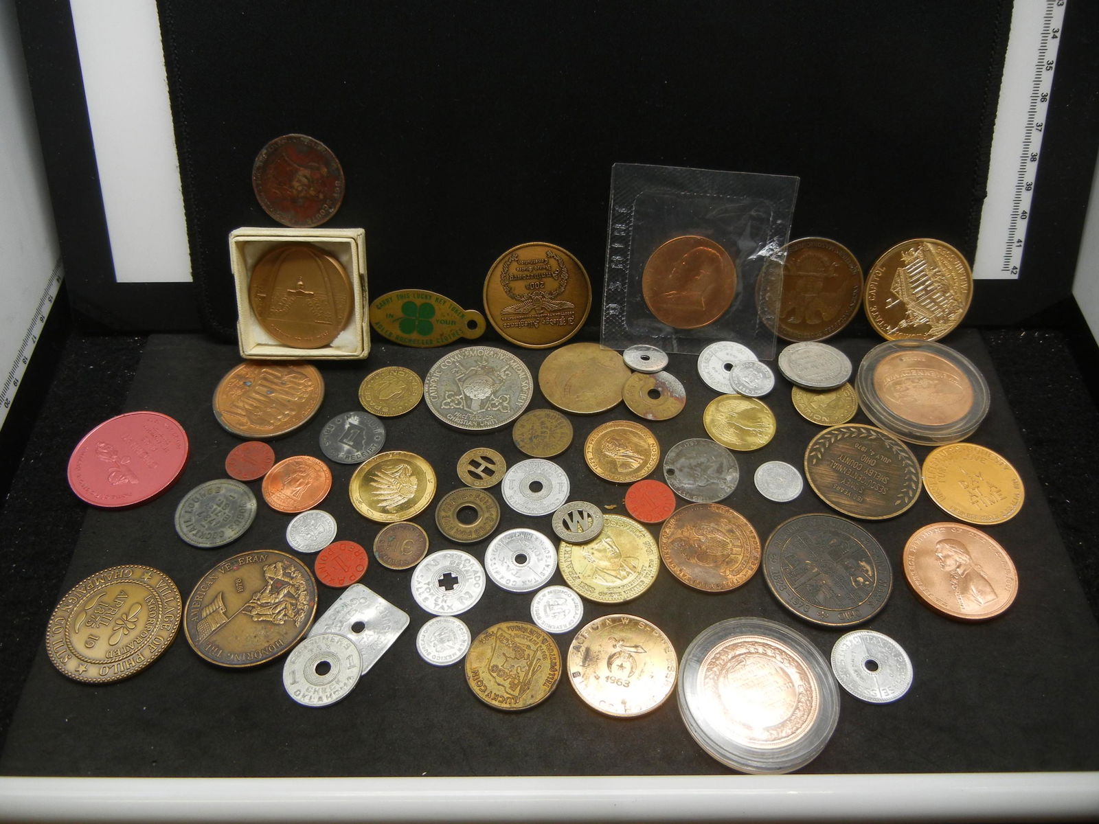 (1) Pound Tokens (1 of 4)