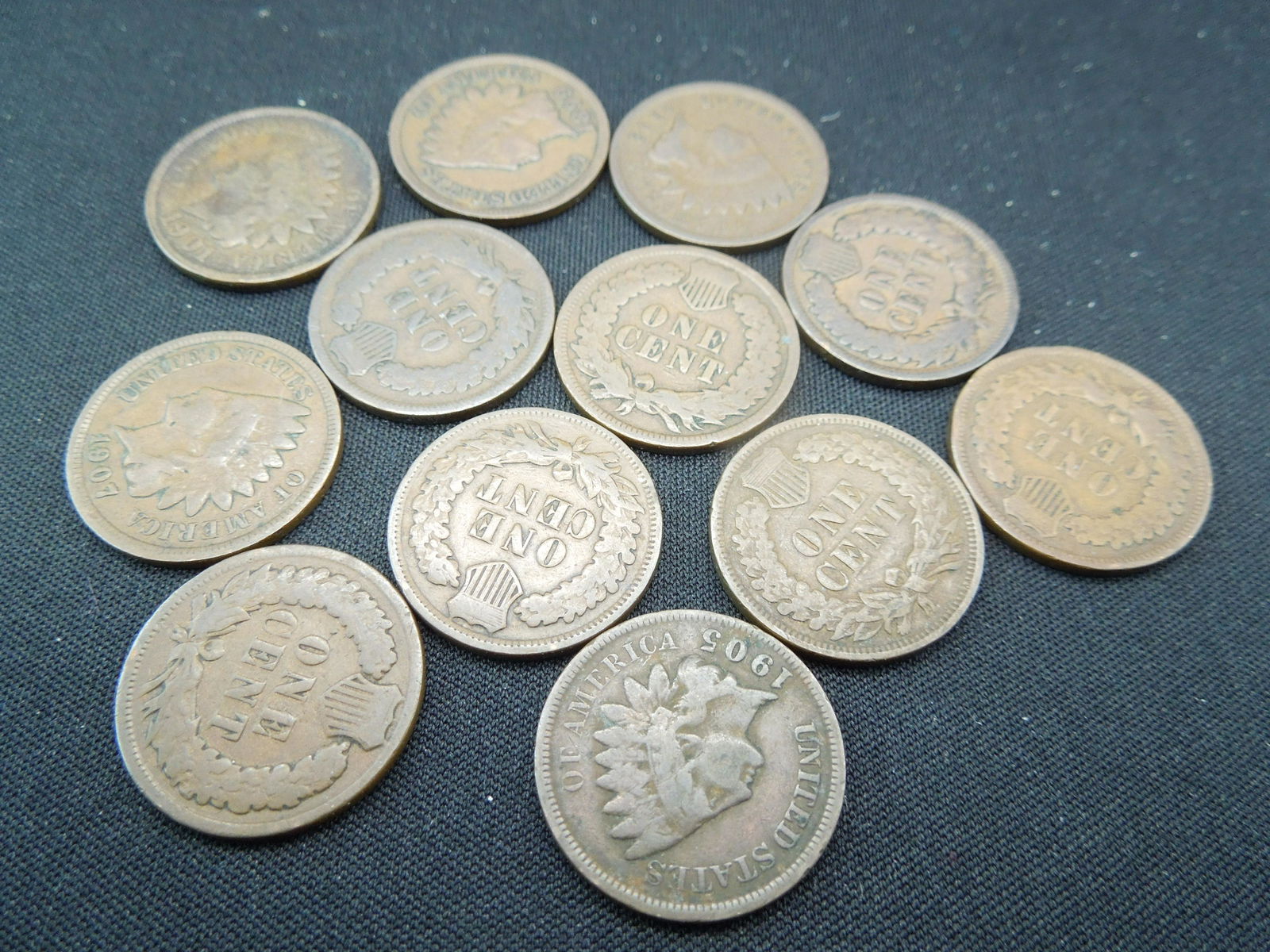 12 Indian Head cents 1897-1908 (1 of 4)