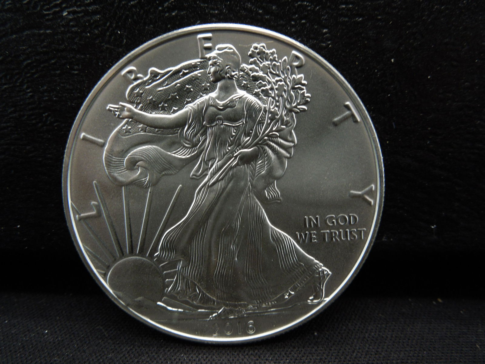 2016 American Silver Eagle .999 Fine Silver One Troy (1 of 4)